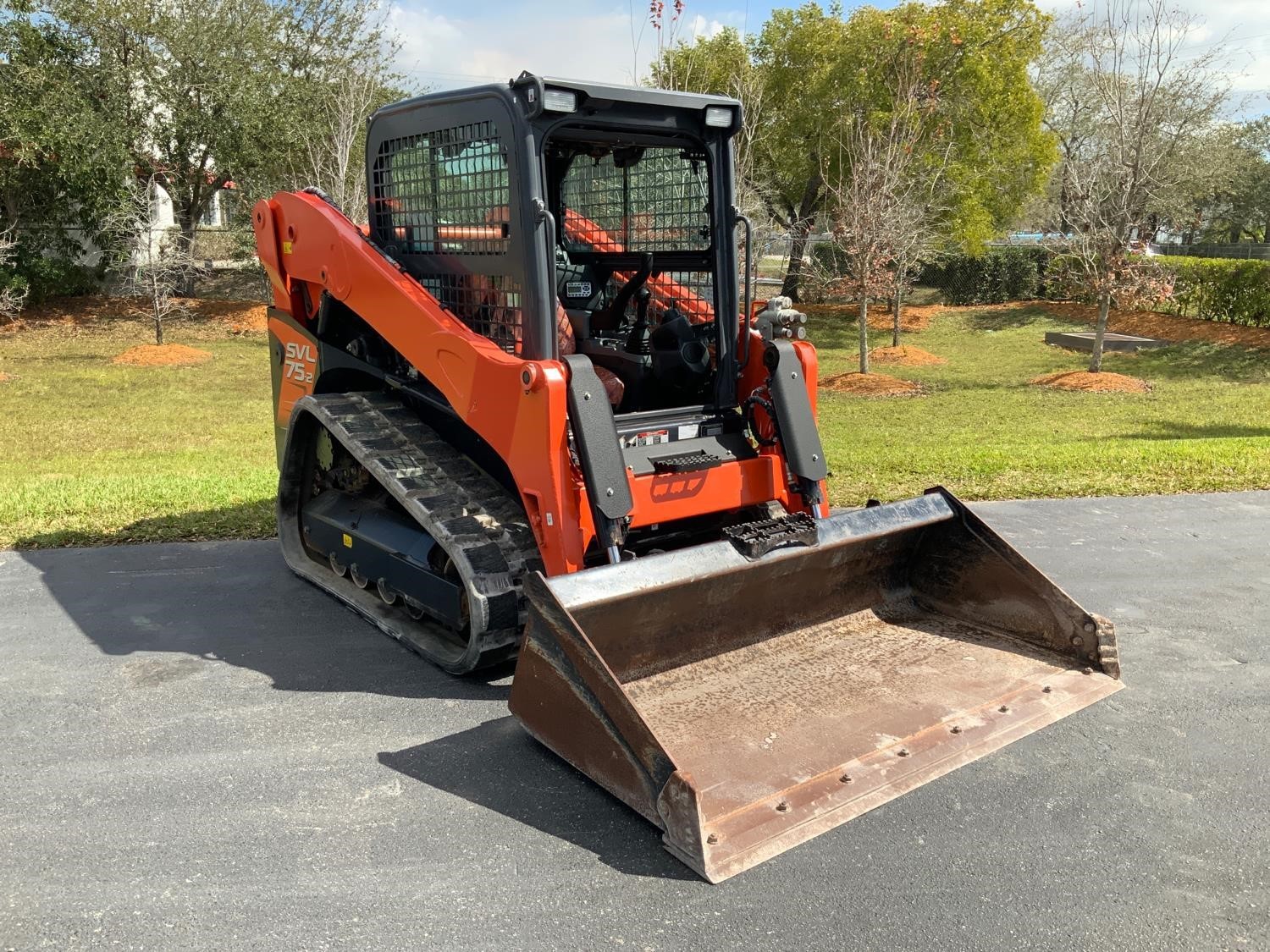 gallery 2018 Kubota SVL75-2 Compact Track Loader
