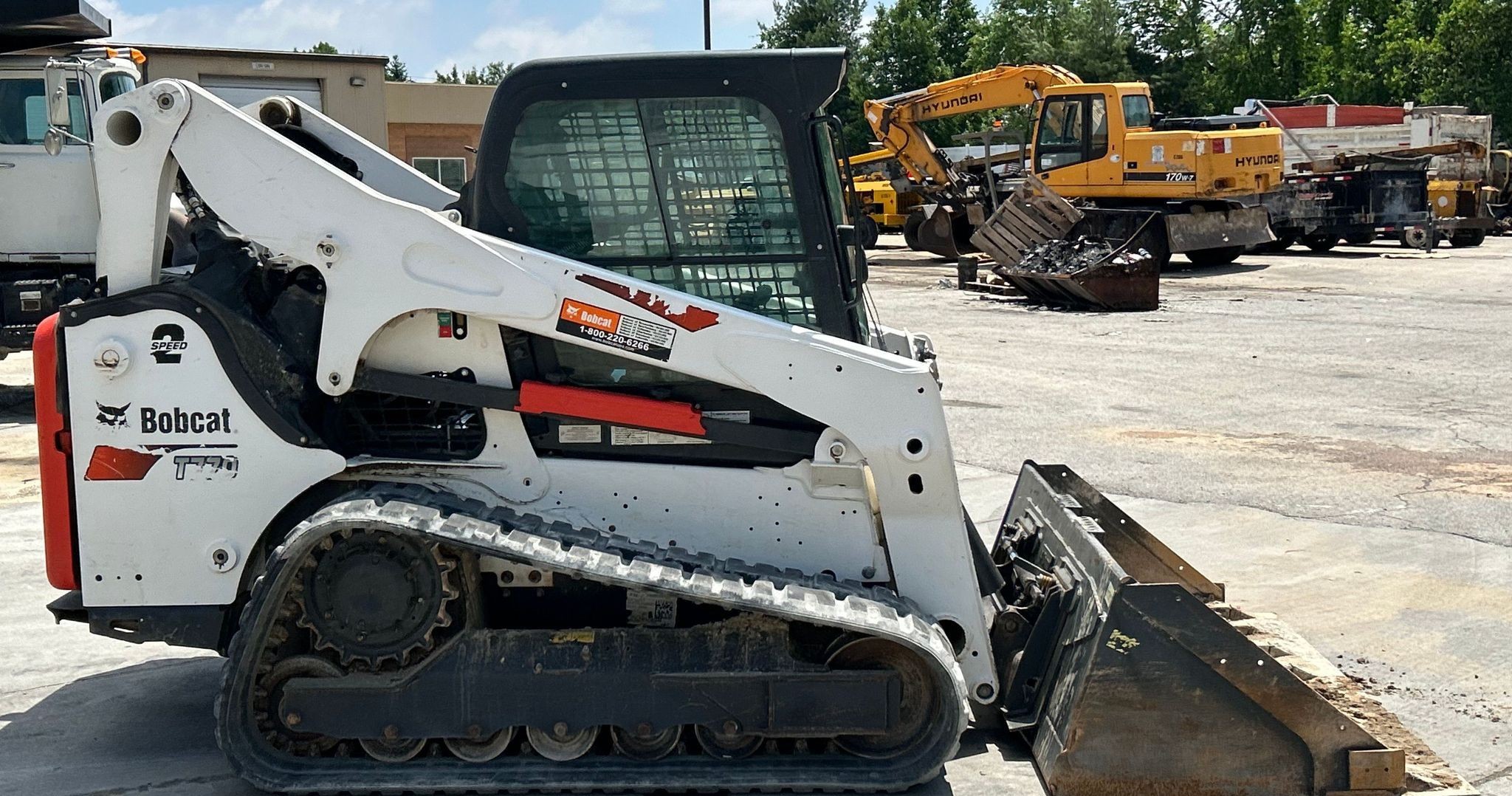 gallery 2020 Bobcat T770 tracked skid steer loader
