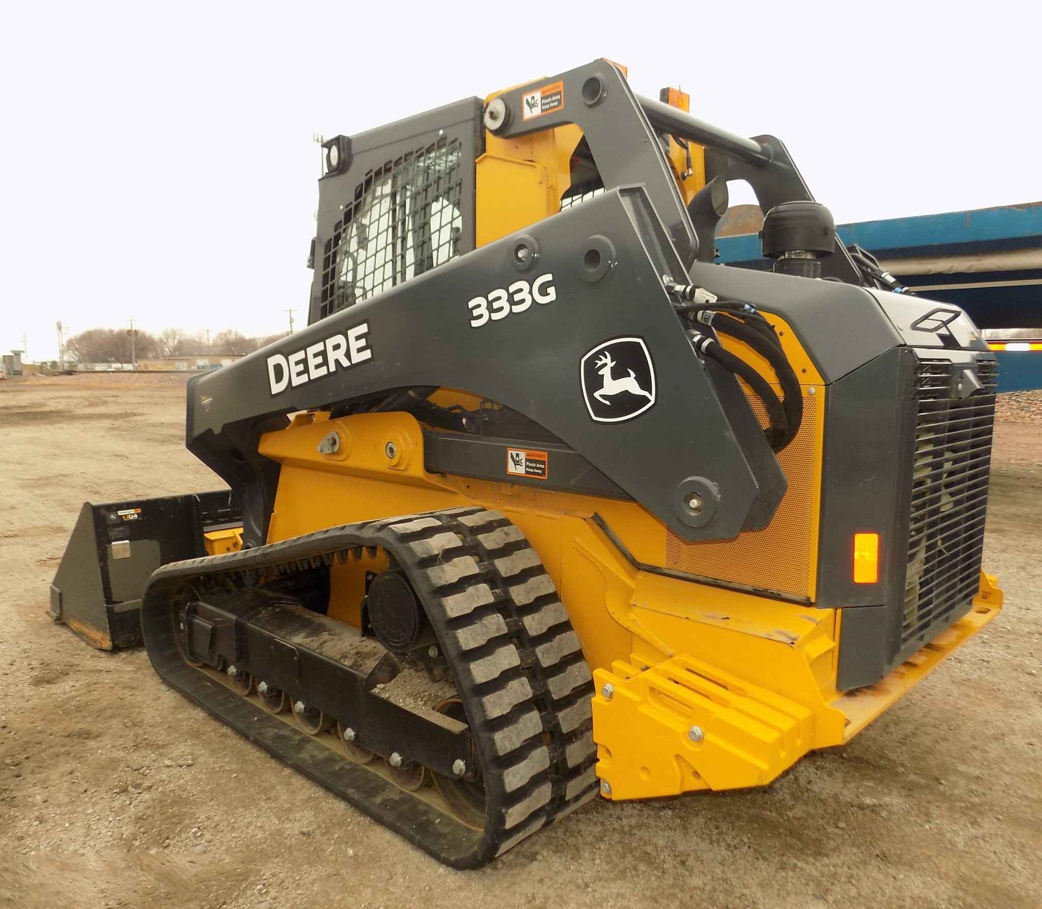 gallery 2019 John Deere 333G tracked skid steer loader1