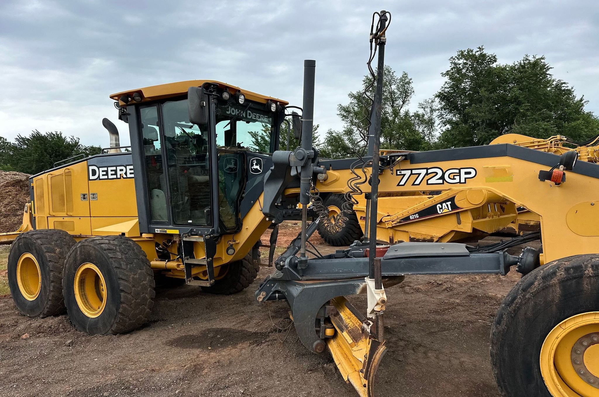 gallery 2013 John Deere 772GP motor grader