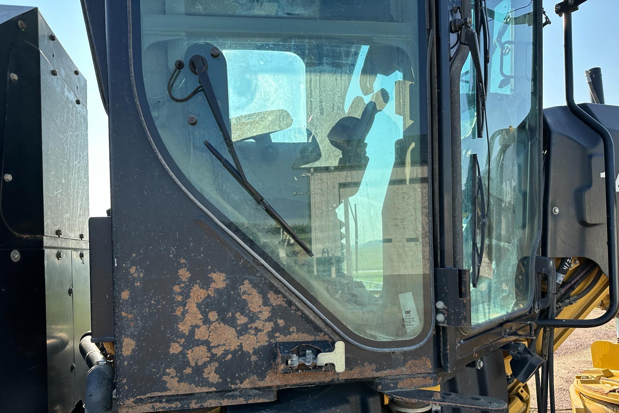 gallery 2014 Caterpillar 140M2 VHP Plus Motor Grader