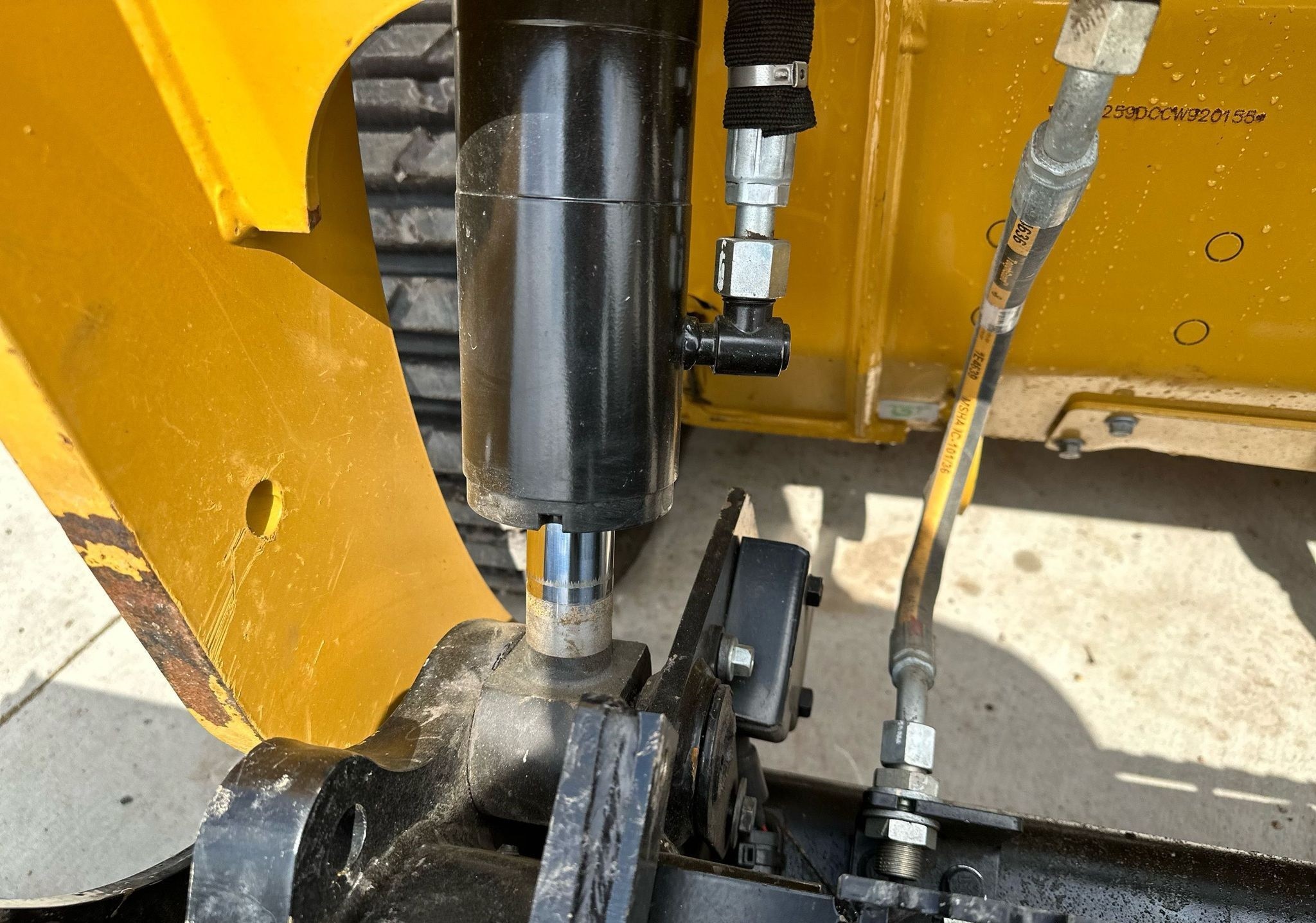 gallery 2022 Caterpillar 259D3 tracked skid steer loader