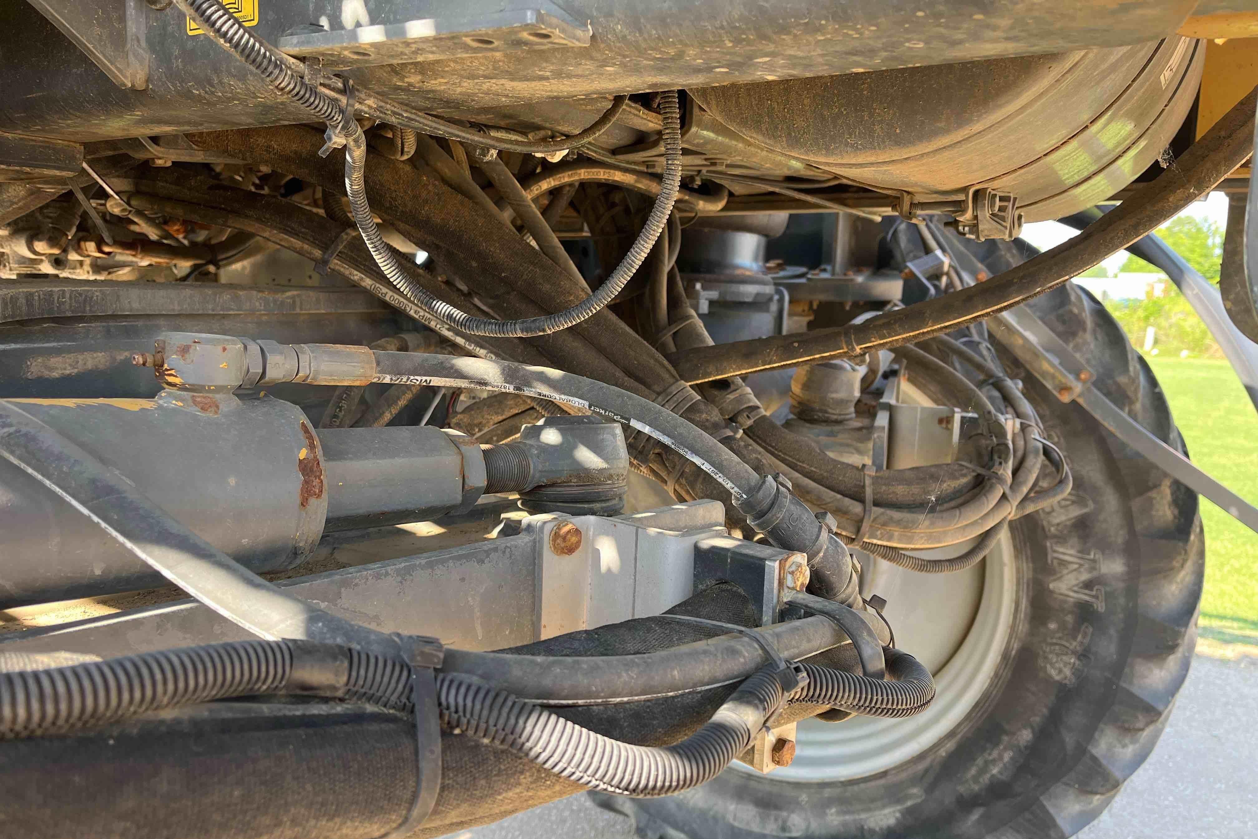 gallery 2019 RoGator RG1300C Self-Propelled Sprayer