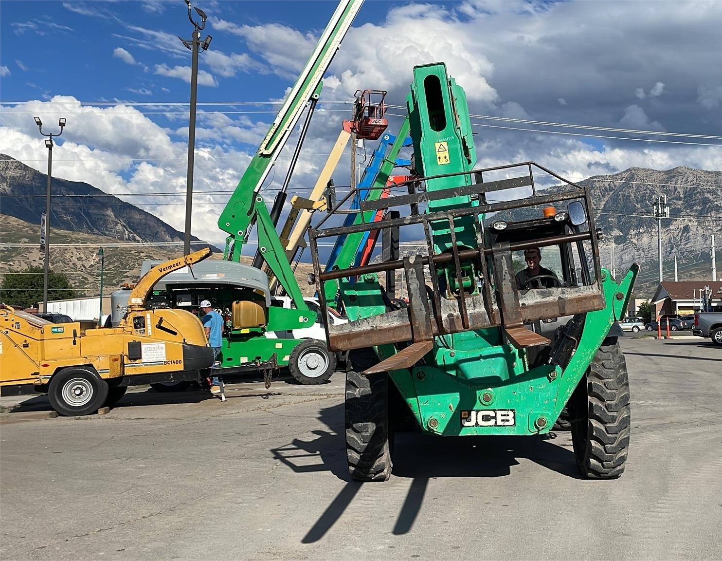 gallery 2015 JCB 510-56 Telehandler