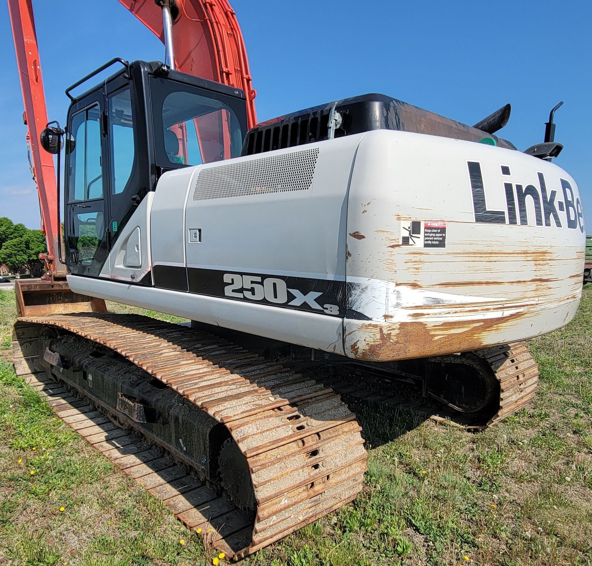 gallery 2013 Link-Belt 250X3 LF long reach excavator