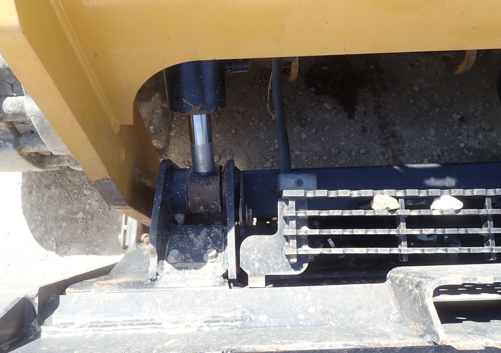 gallery 2017 Caterpillar 289D tracked skid steer loader