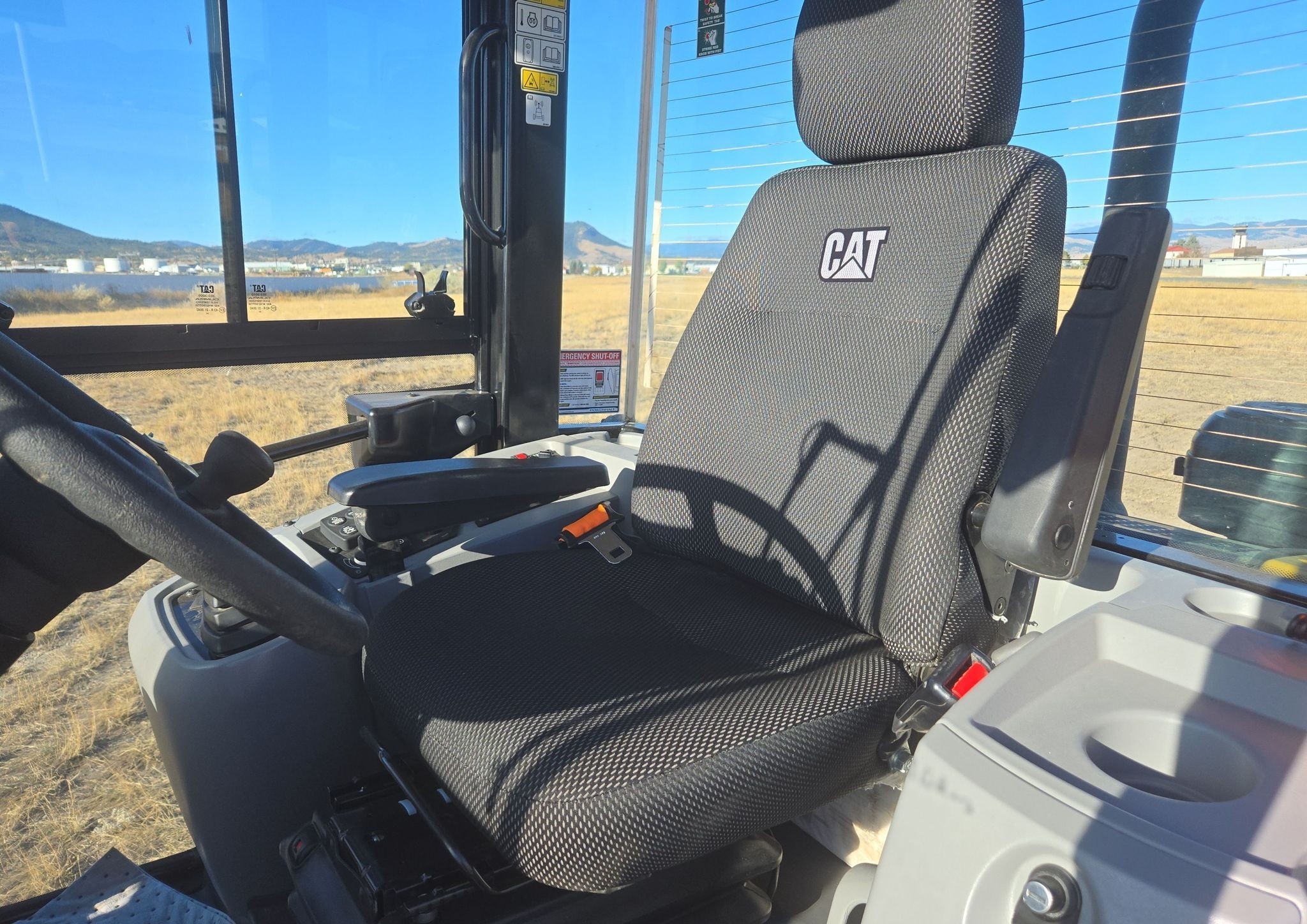 gallery 2022 Caterpillar 908M wheel loader