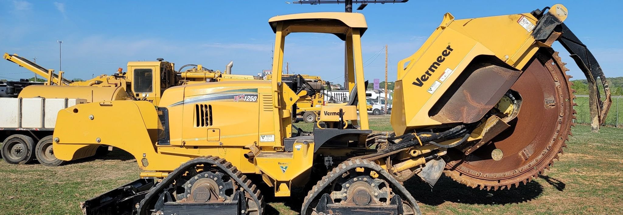 gallery 2013 Vermeer RTX1250 rock saw