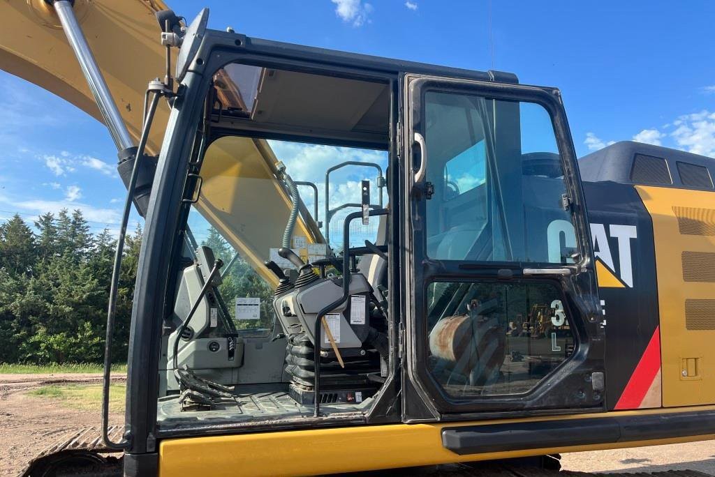 gallery 2013 Caterpillar 324EL Excavator