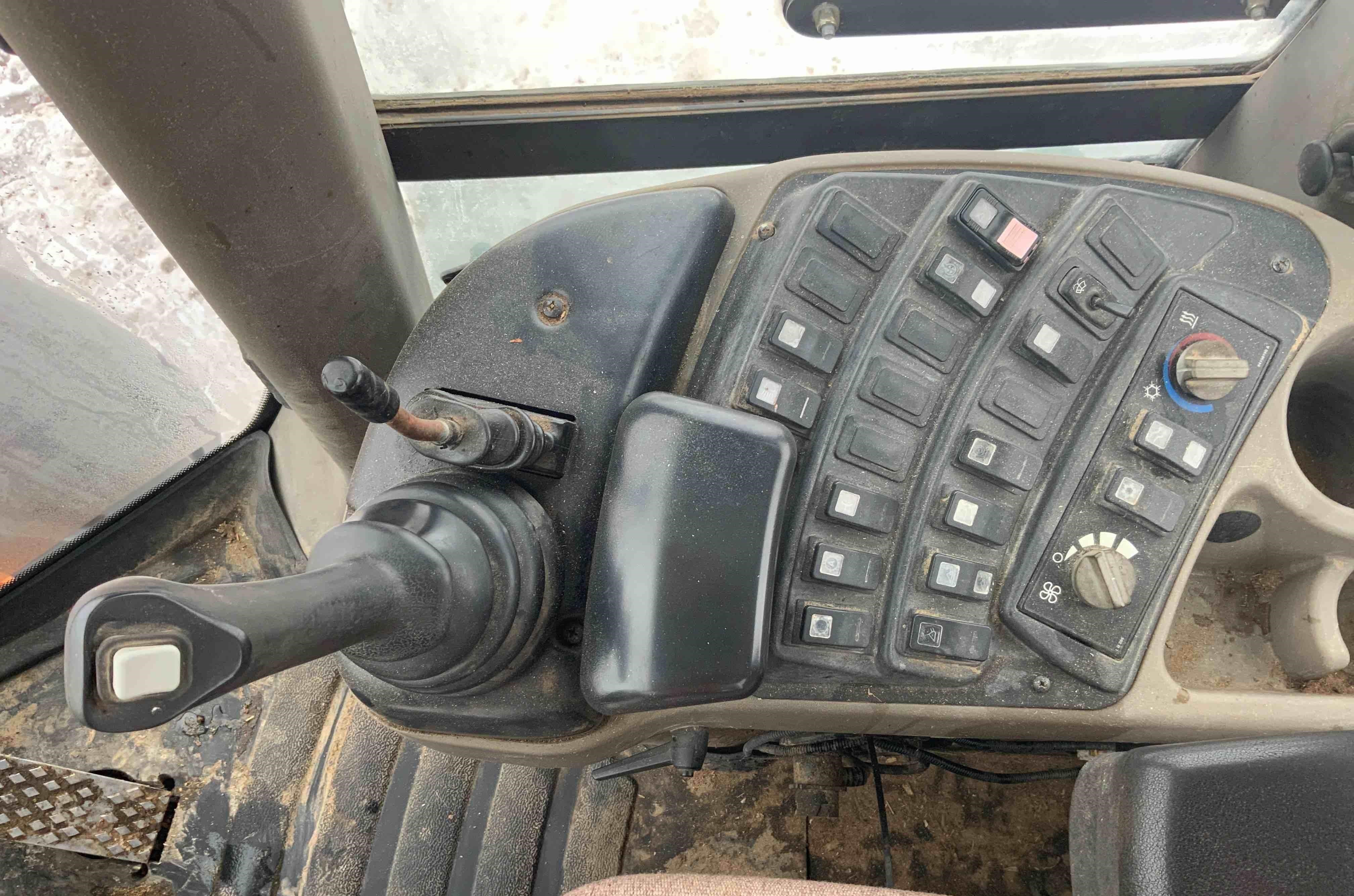 gallery 2012 Case 621F Wheel Loader