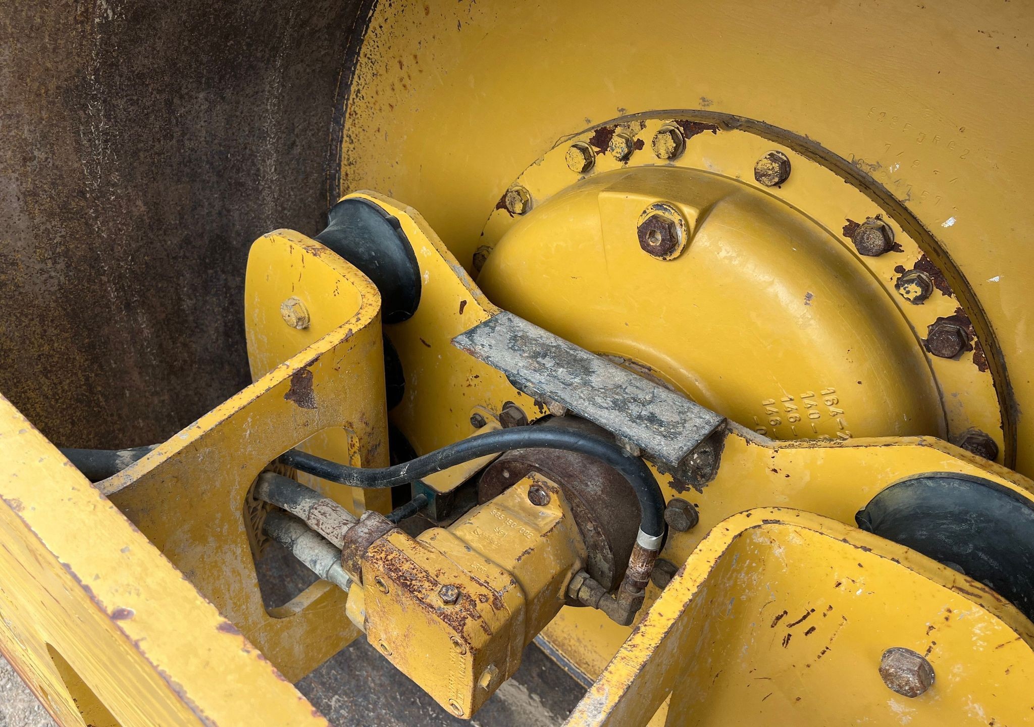gallery 2008 Caterpillar CS56 single drum vibratory roller