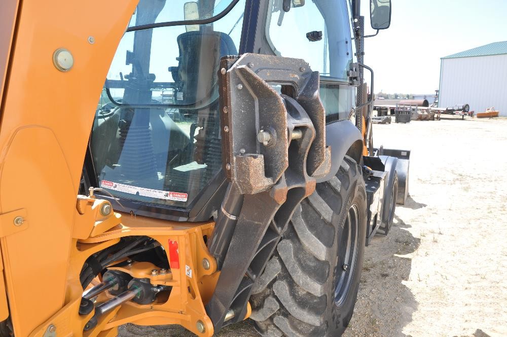 gallery 2019 Case 580 Super N 4x4 Loader Backhoe