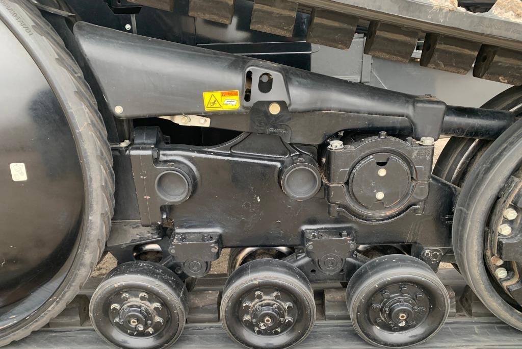 gallery 2013 Challenger MT765D Track Tractor
