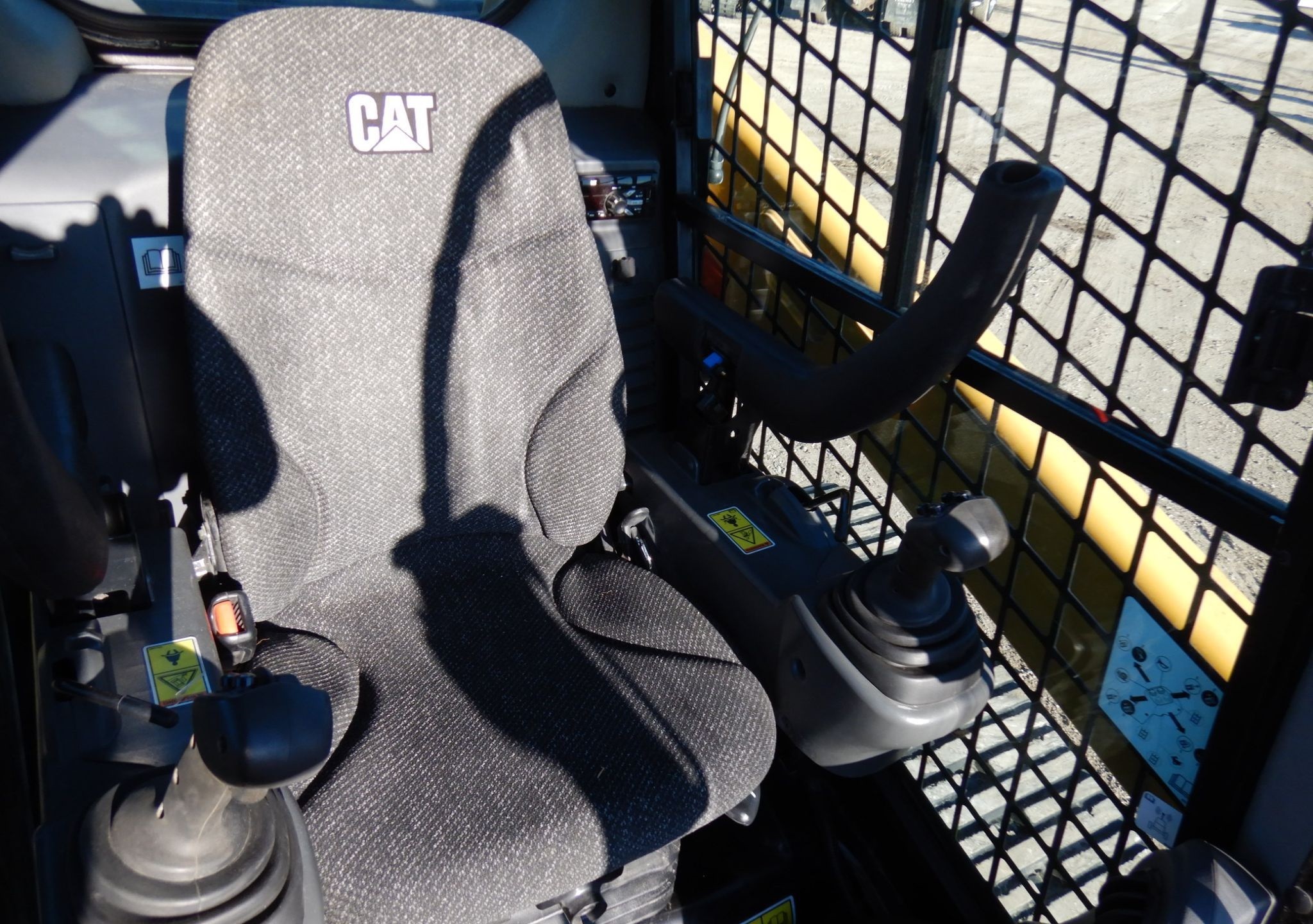 gallery 2019 Caterpillar 289D tracked skid steer loader