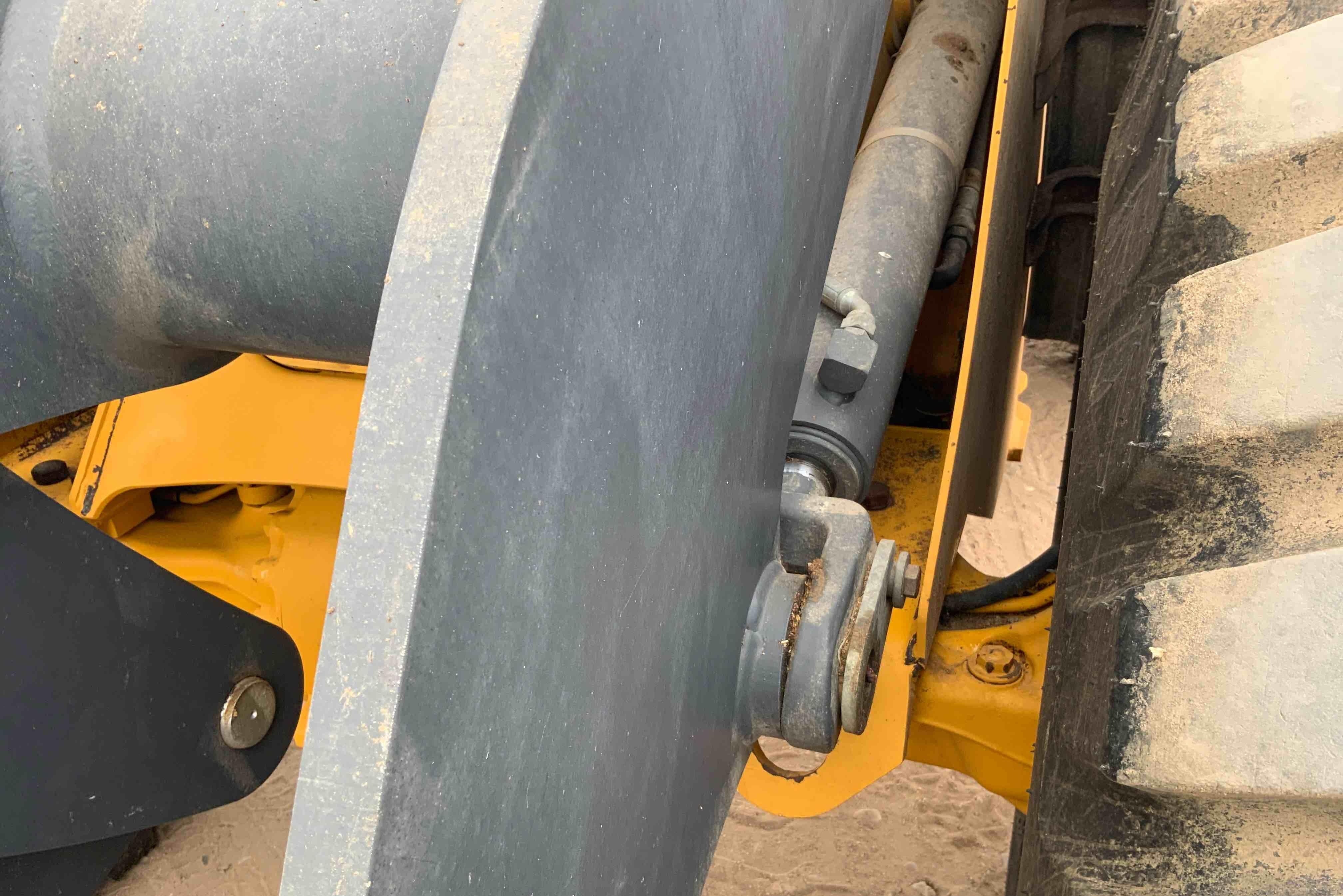 gallery John Deere 444K High Lift Wheel Loader