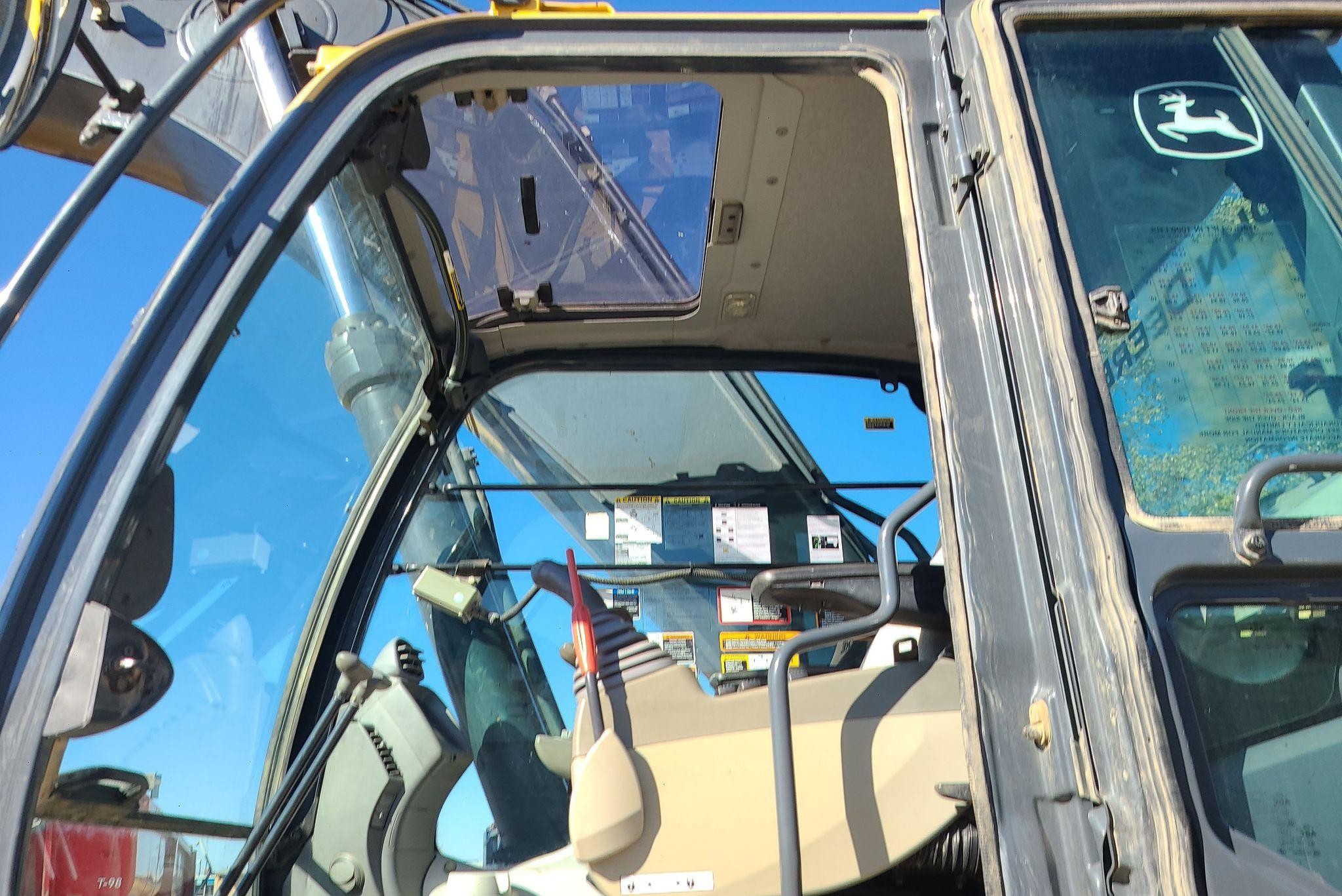 gallery 2014 John Deere 350G LC excavator