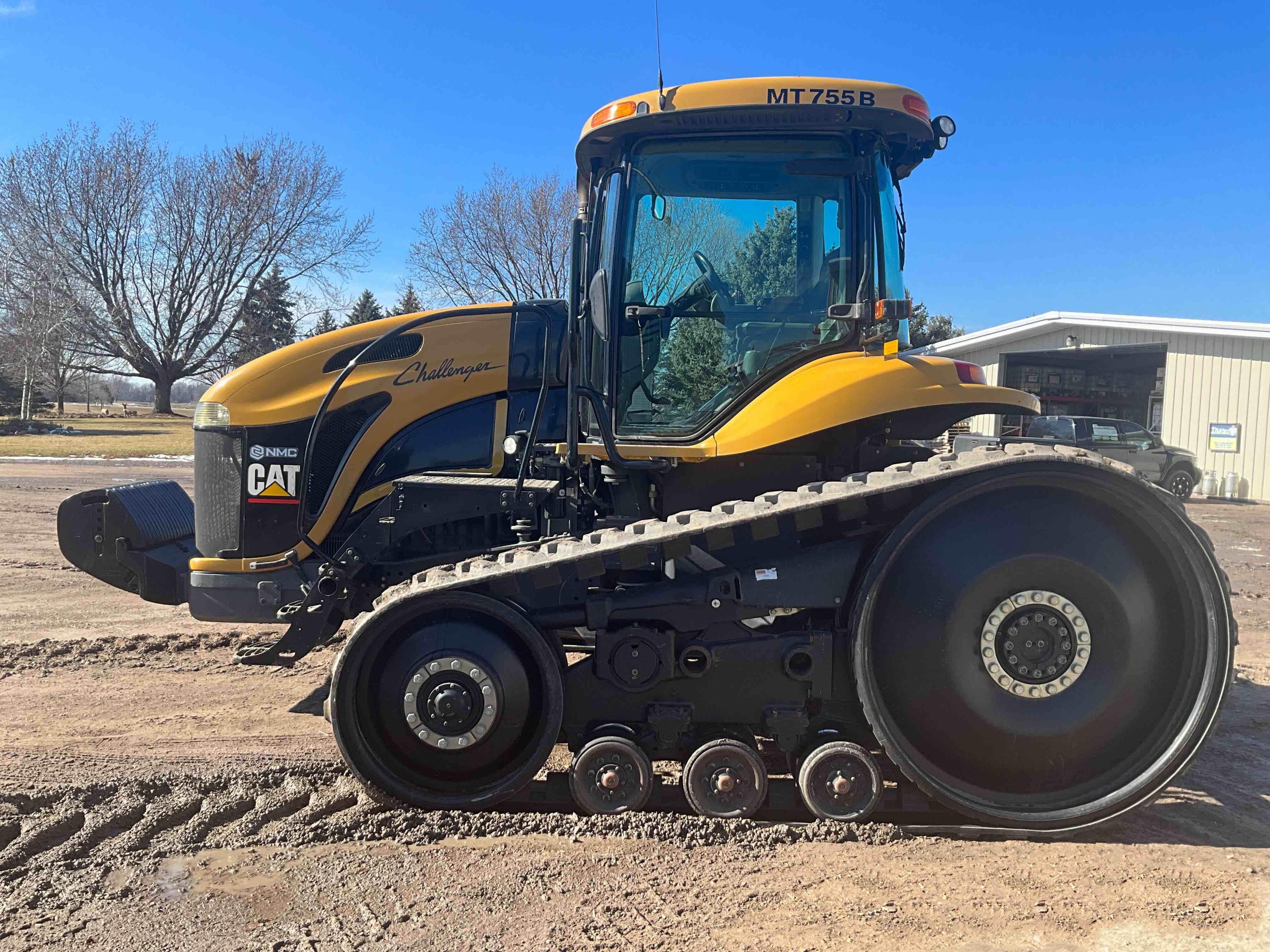 gallery 2007 Challenger MT755B Track Tractor