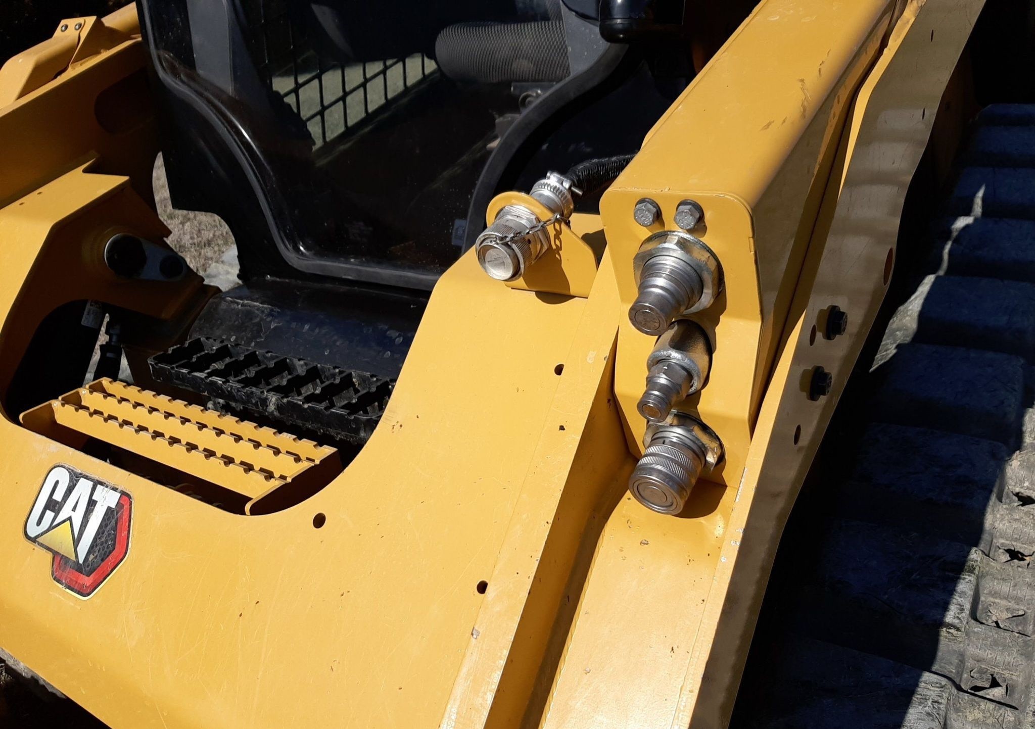 gallery 2023 Caterpillar 299D3 Skid Steer