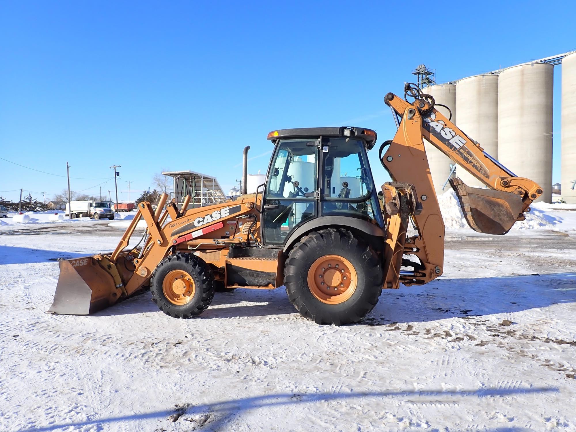 gallery 2011 Case 580 Super N WT 4x4 Backhoe WExtendahoe