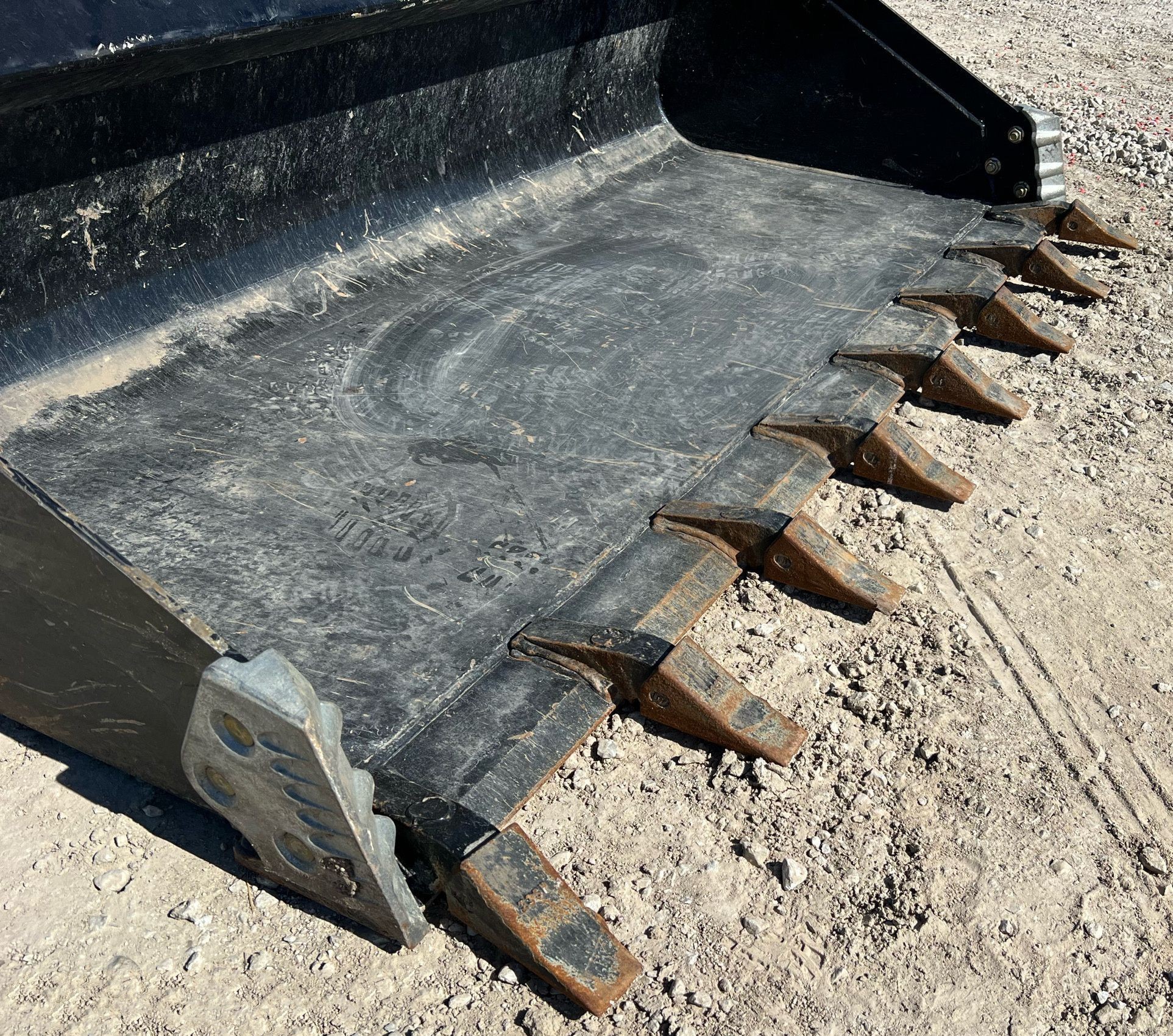 gallery 2022 Kubota SVL75-2 tracked skid steer loader