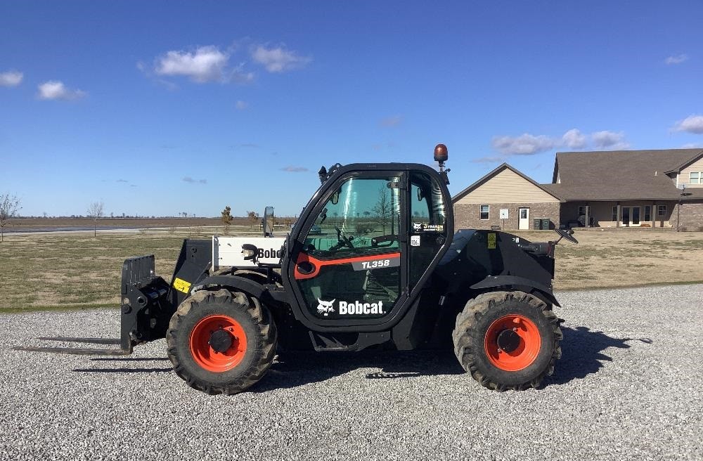 gallery 2016 Bobcat TL358H Telehandler