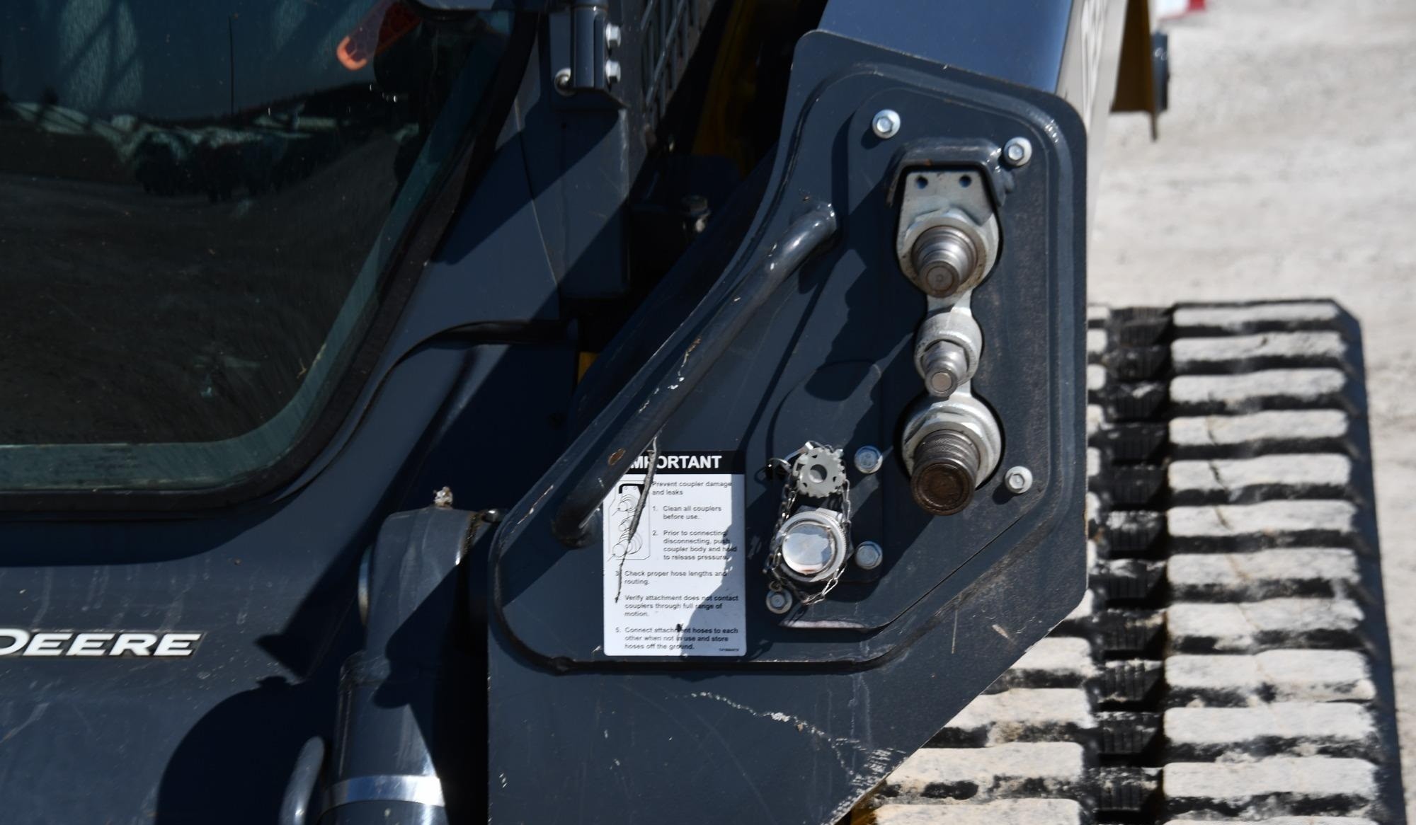 gallery 2022 JohnDeere 333G compact track loader