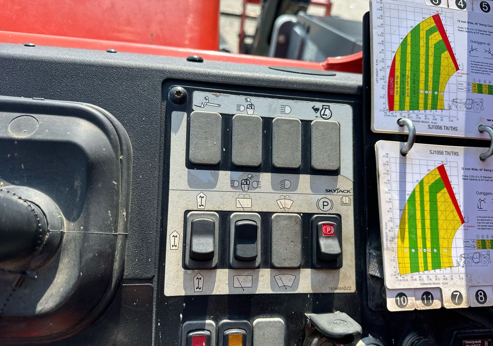 gallery 2018 Skyjack SJ1056 TH telehandler