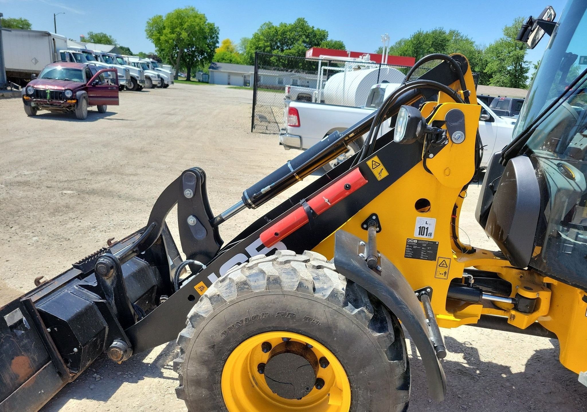 gallery 2022 JCB 407 wheel loader