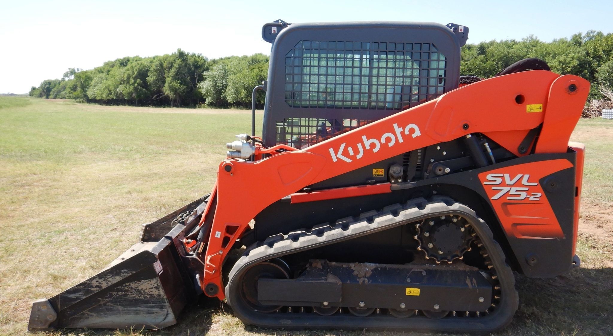 gallery 2021 Kubota SVL75-2  tracked skid steer loader