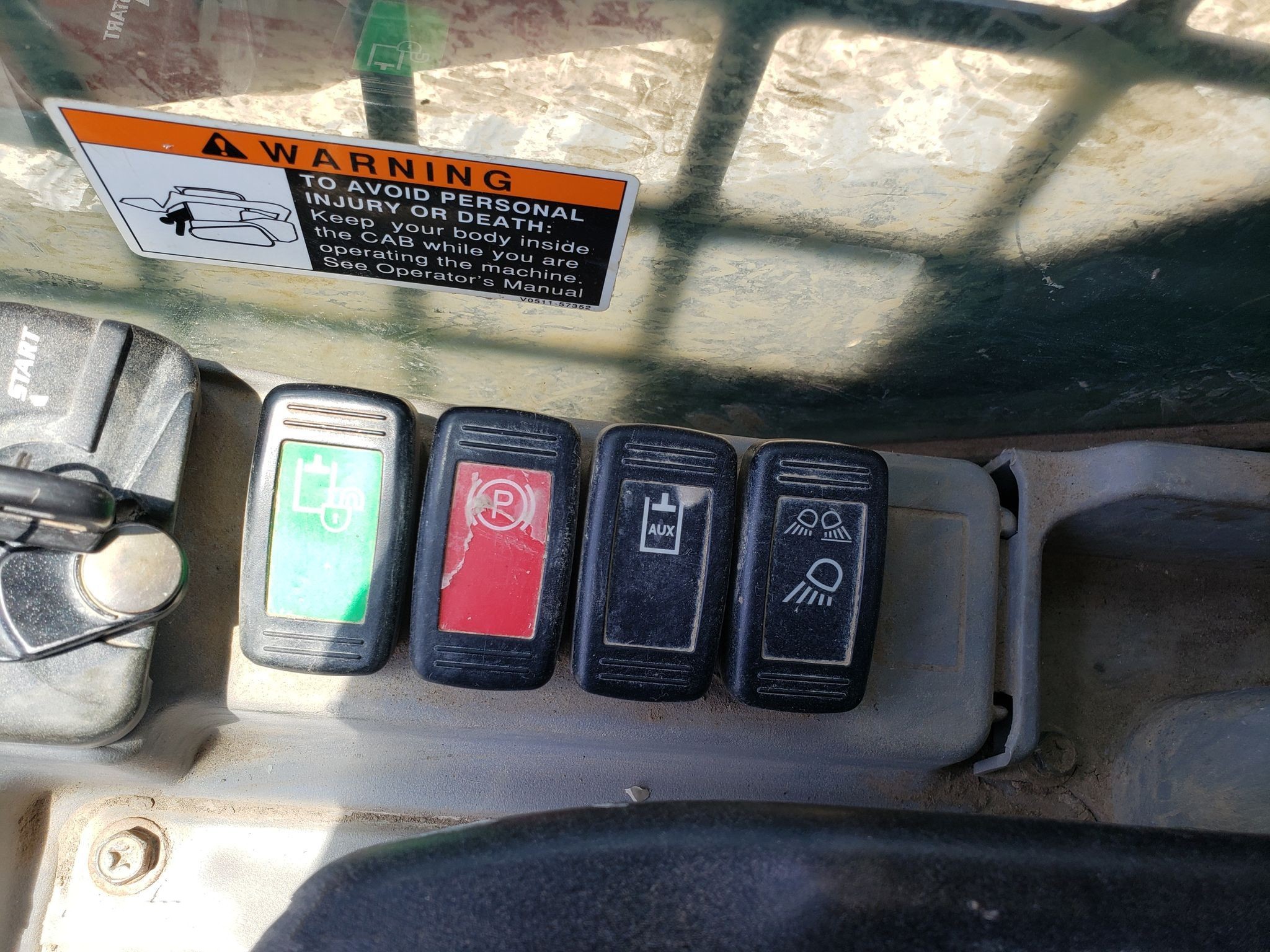 gallery 2013 Kubota SVL75 skid steer 2