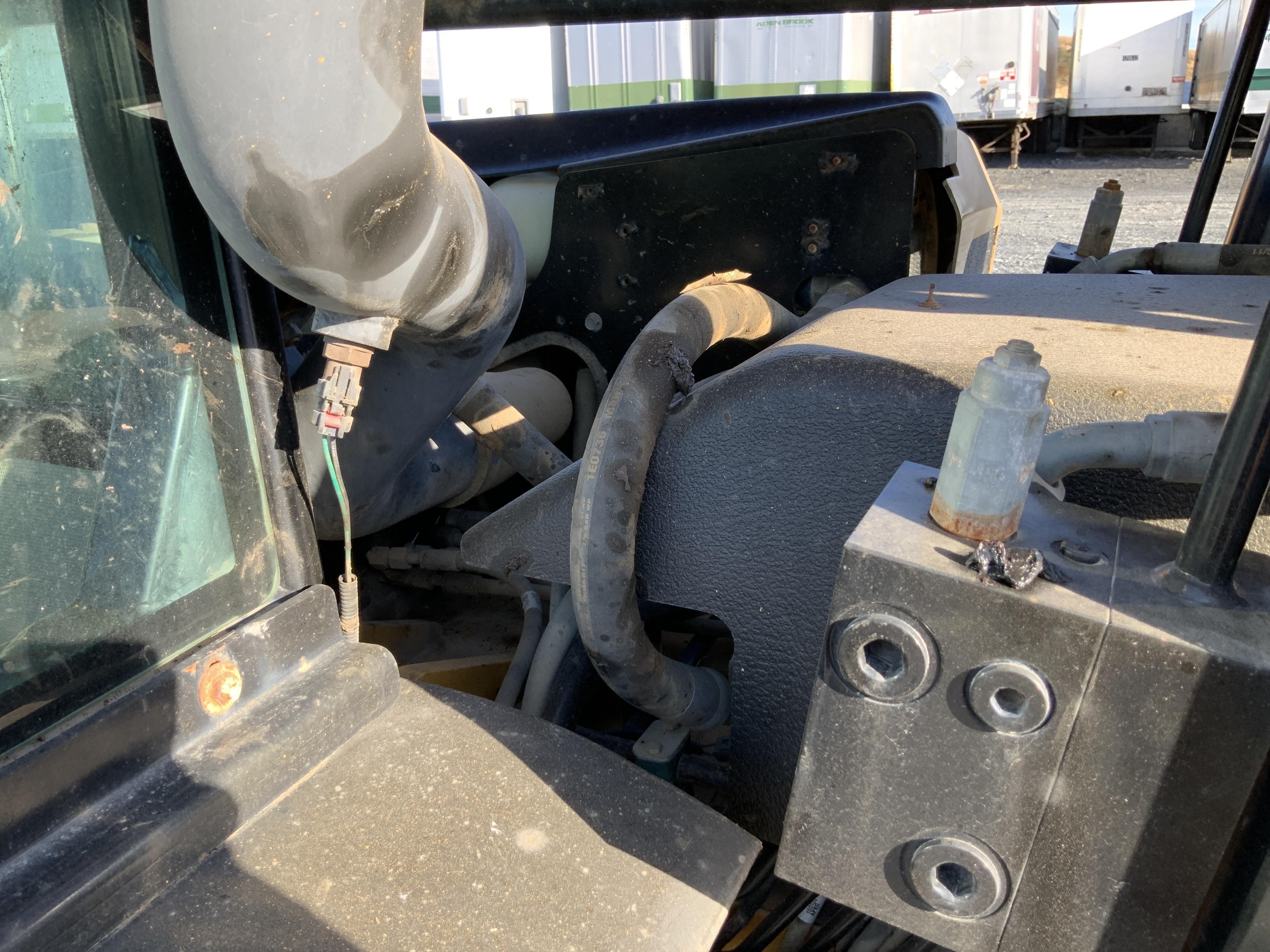 gallery 2013 Caterpillar TL1055C 4x4x4 Telehandler - Copy
