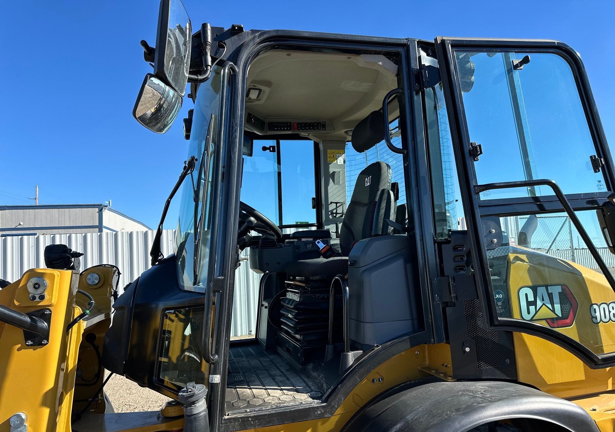 gallery 2023 Caterpillar 908 wheel loader