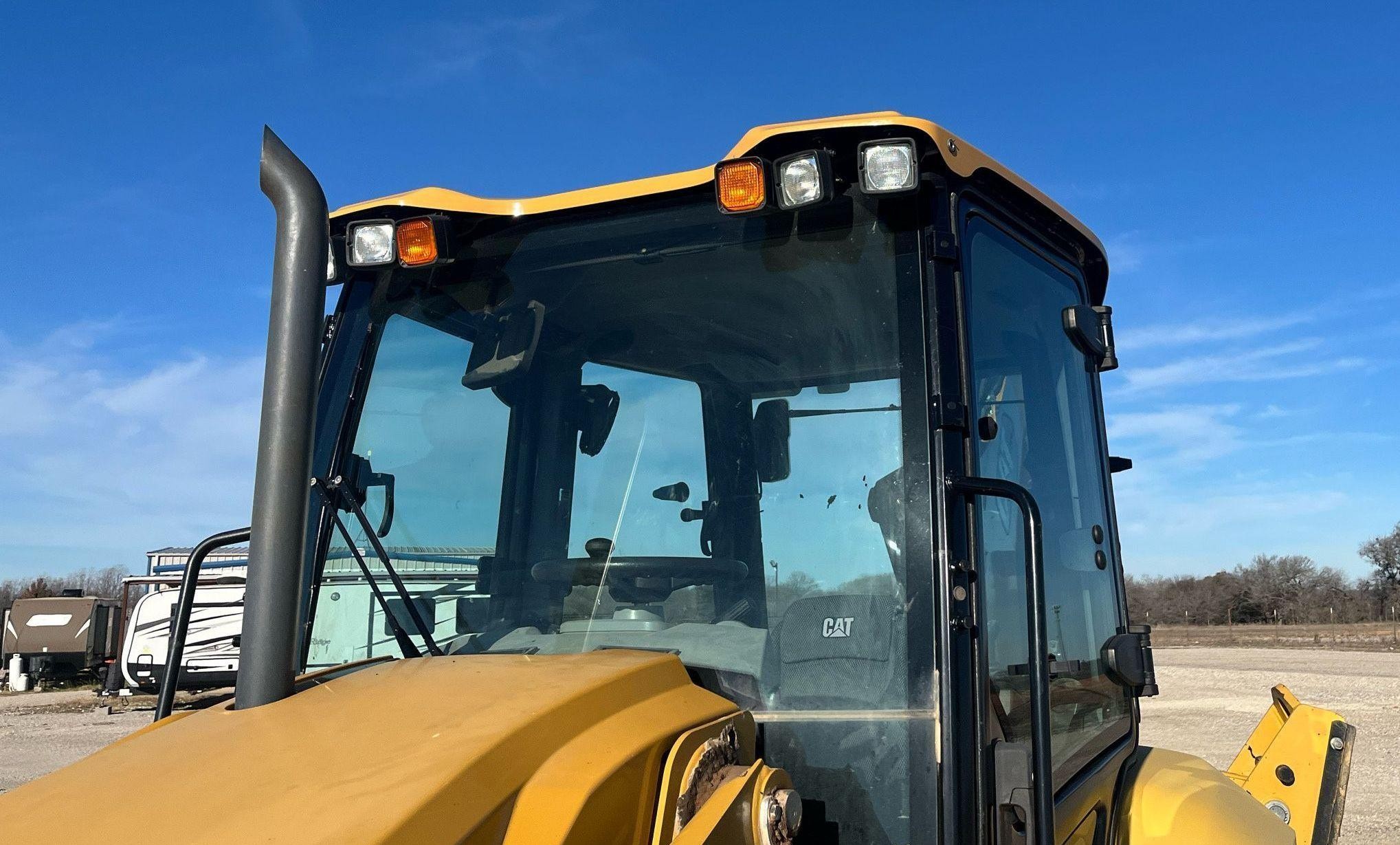 gallery 2021 Caterpillar 420ST HRC backhoe