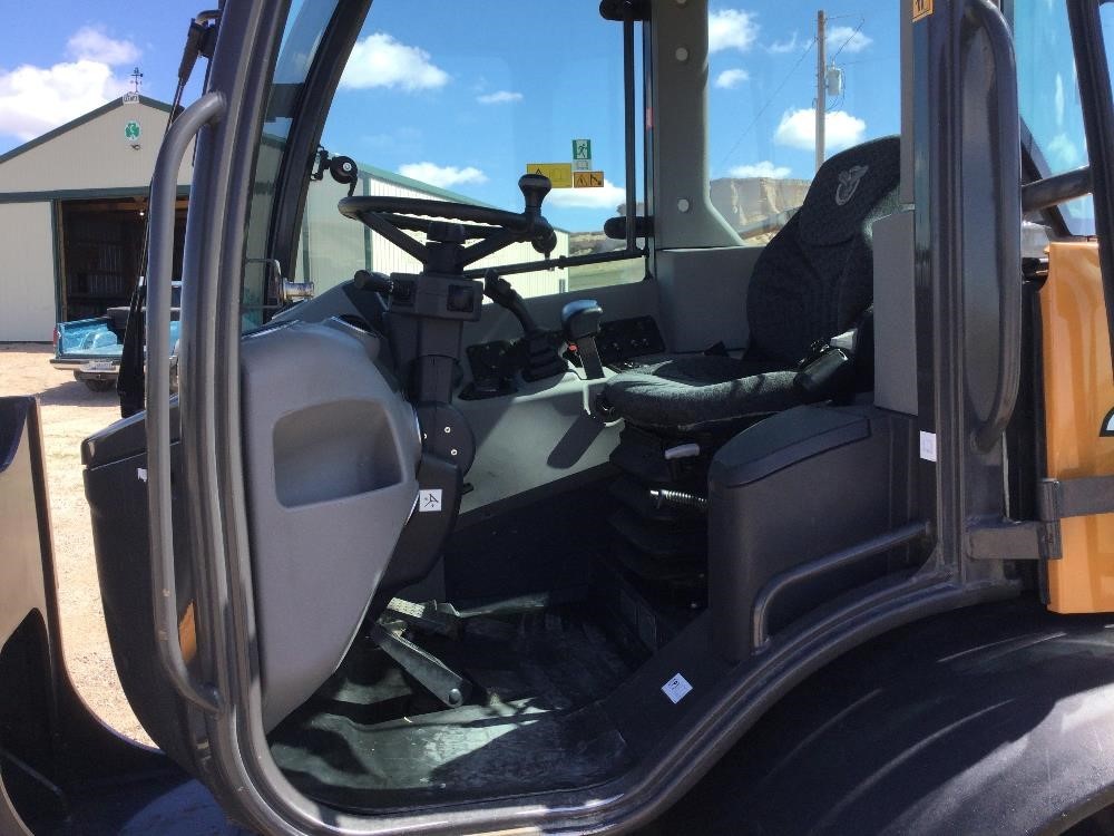 gallery 2018 Case 221F Wheel Loader
