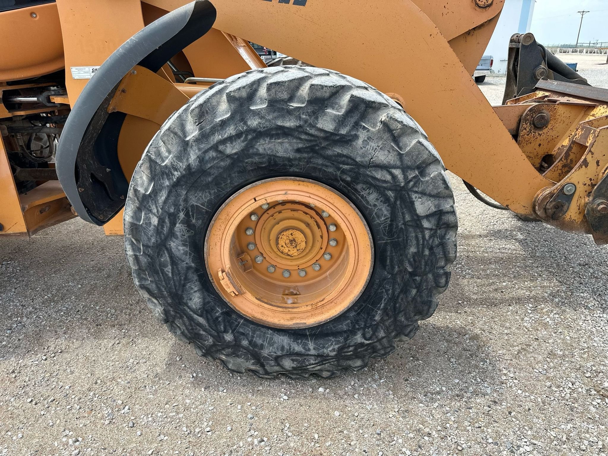 gallery 2011 Case 821F wheel loader
