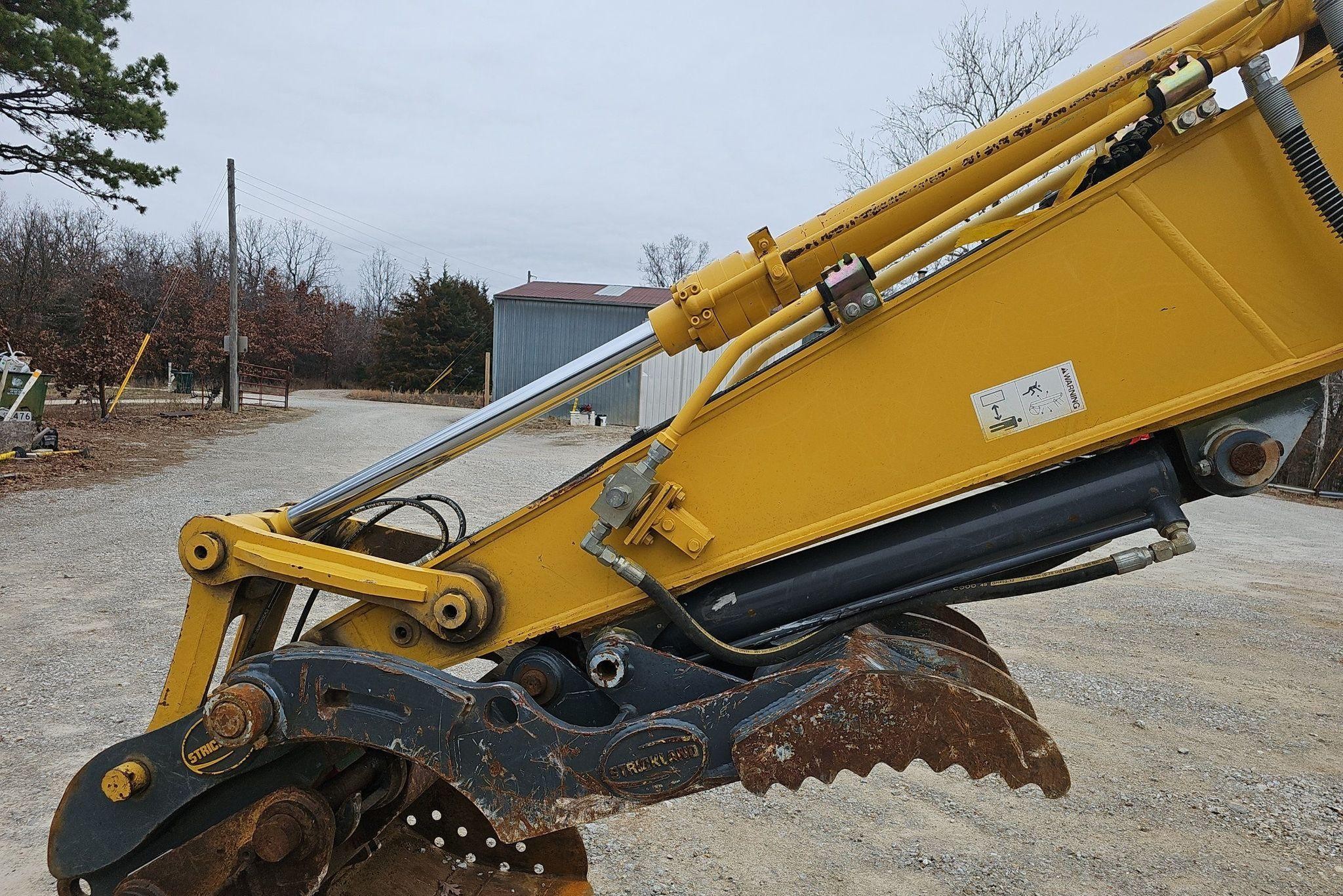 gallery 2018 Kobelco SK140SRLC-5 Excavator