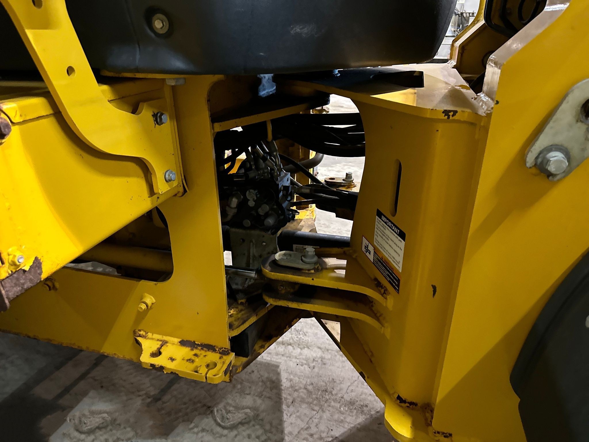 gallery 2013 John Deere 444K wheel loader