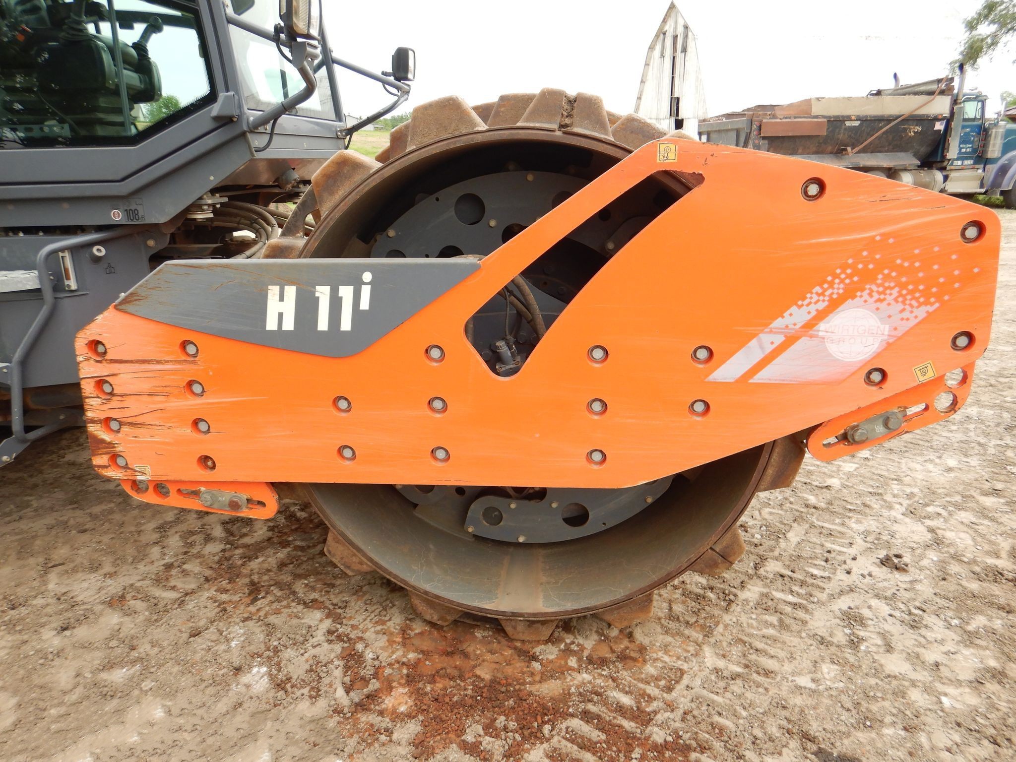 gallery 2016 Hamm H11I vibratory roller
