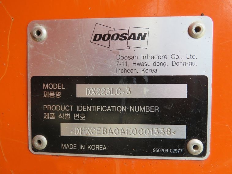 gallery 2014 Doosan DX225LC-3 excavator