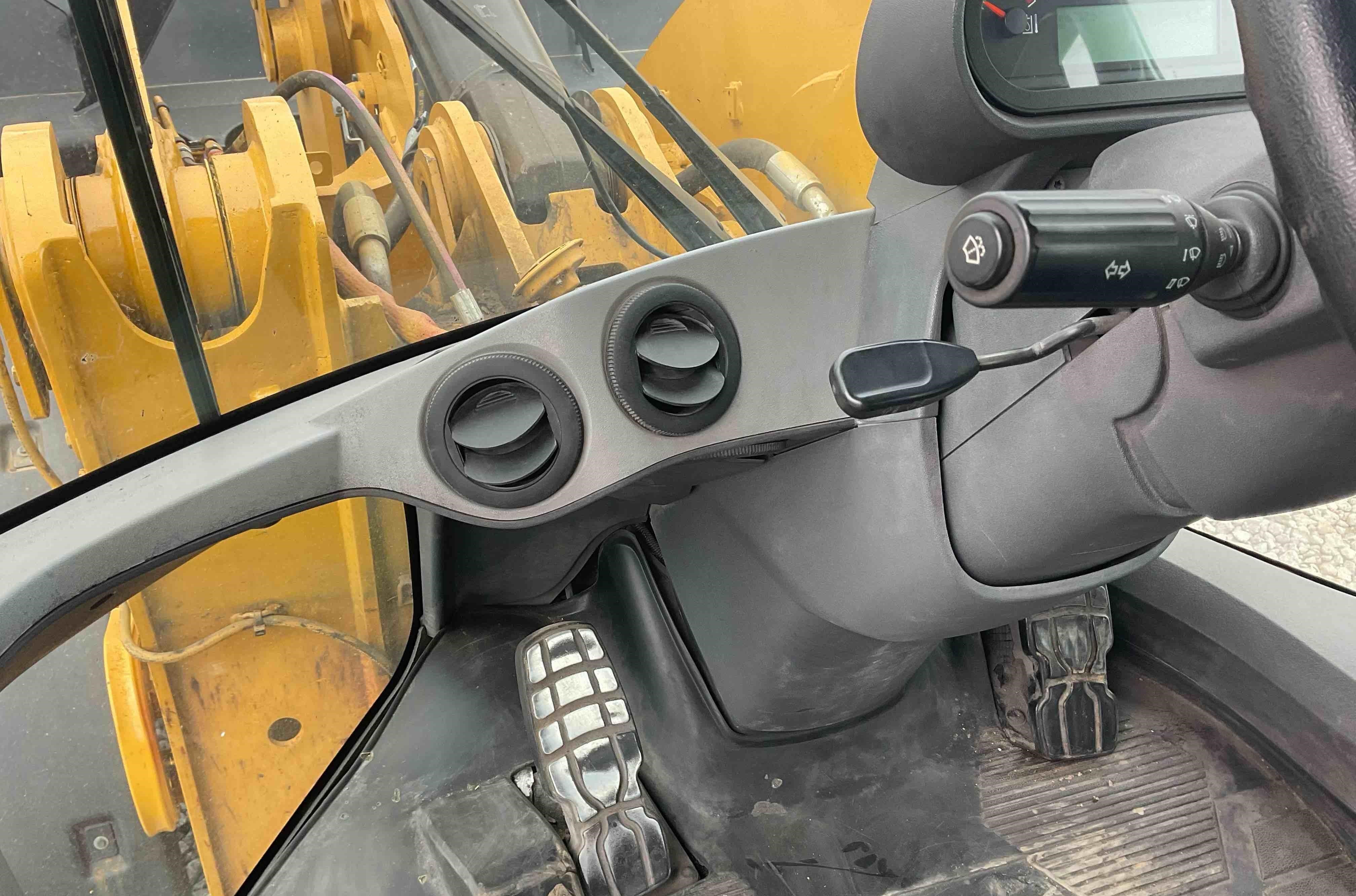 gallery 2016 Caterpillar 938M Wheel Loader