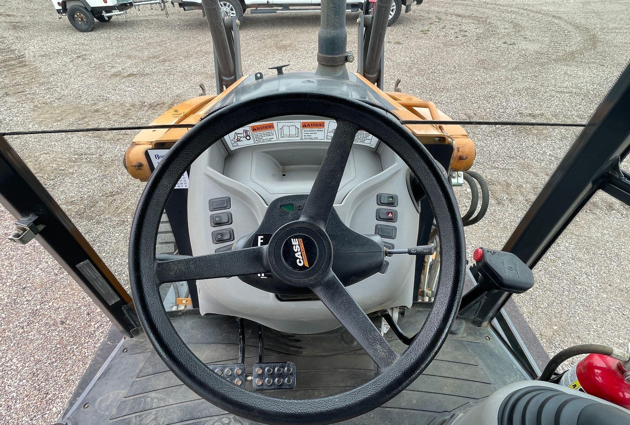 gallery 2018 Case 580N EP  backhoe