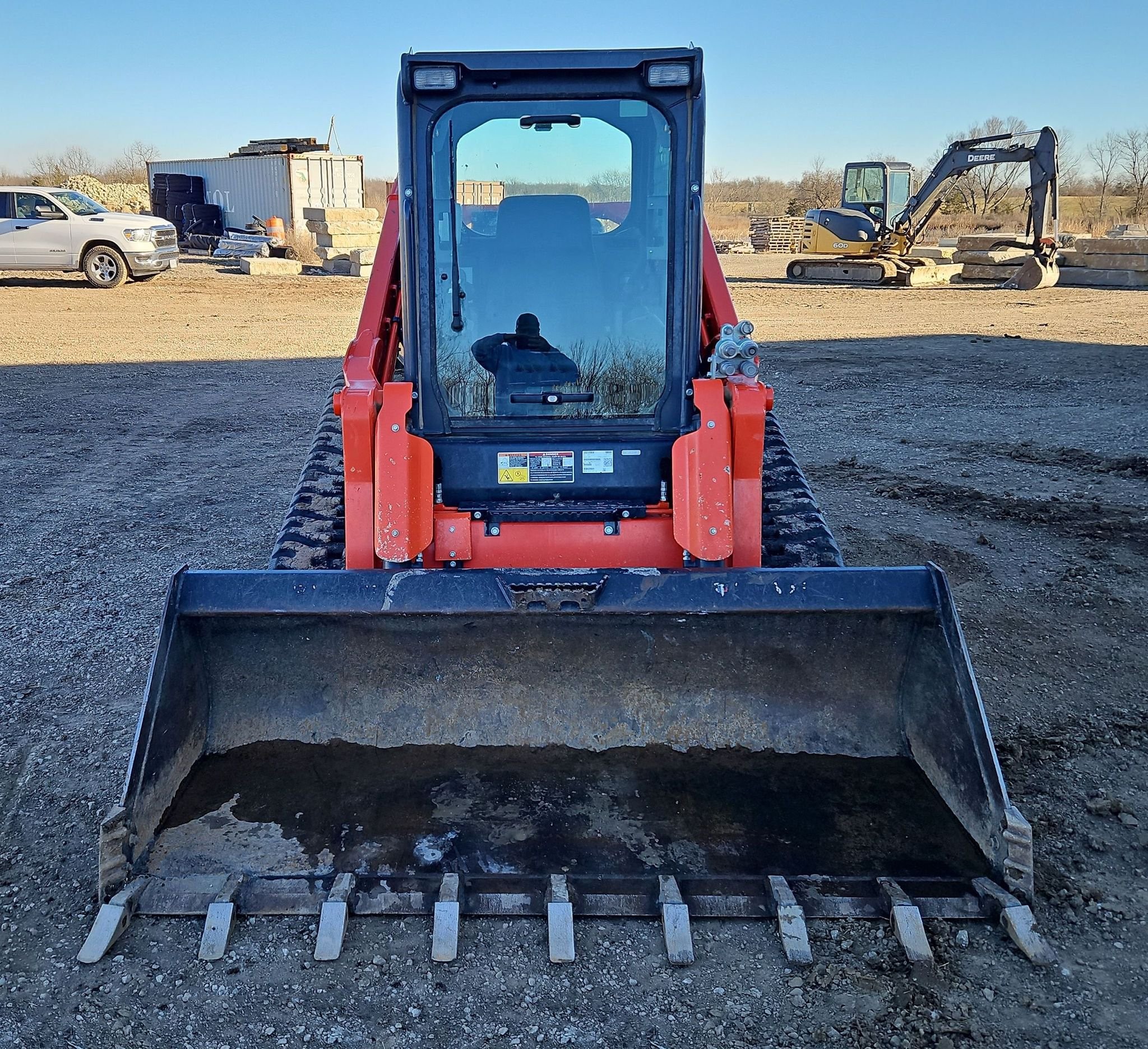 gallery 2022 Kubota SVL97-2 tracked skid steer loader