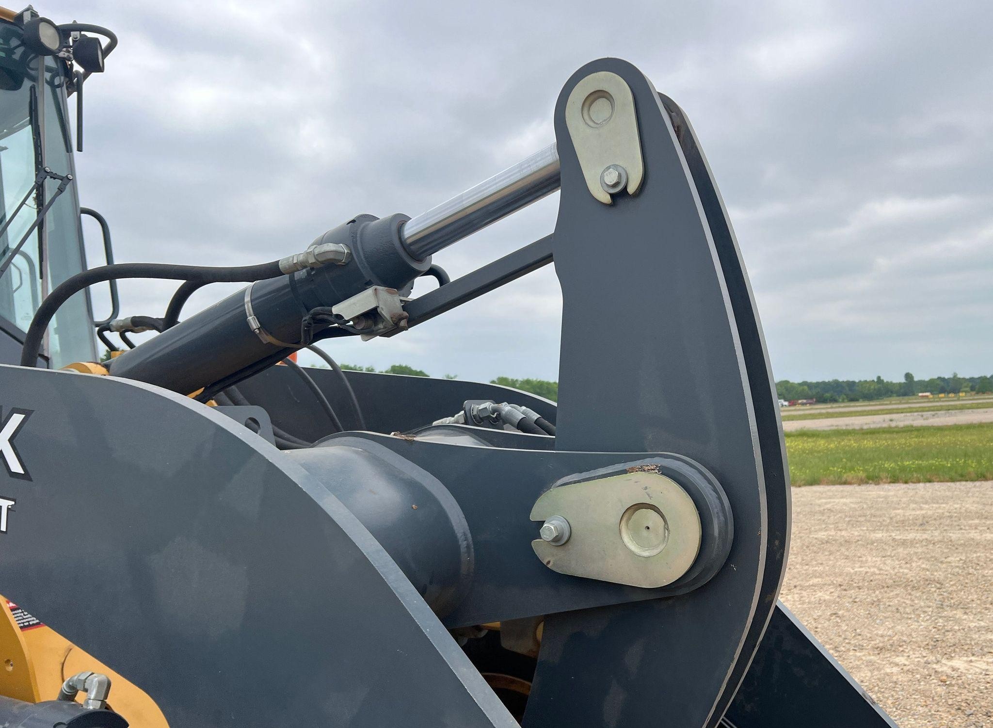 gallery 2014 John Deere 544K wheel loader