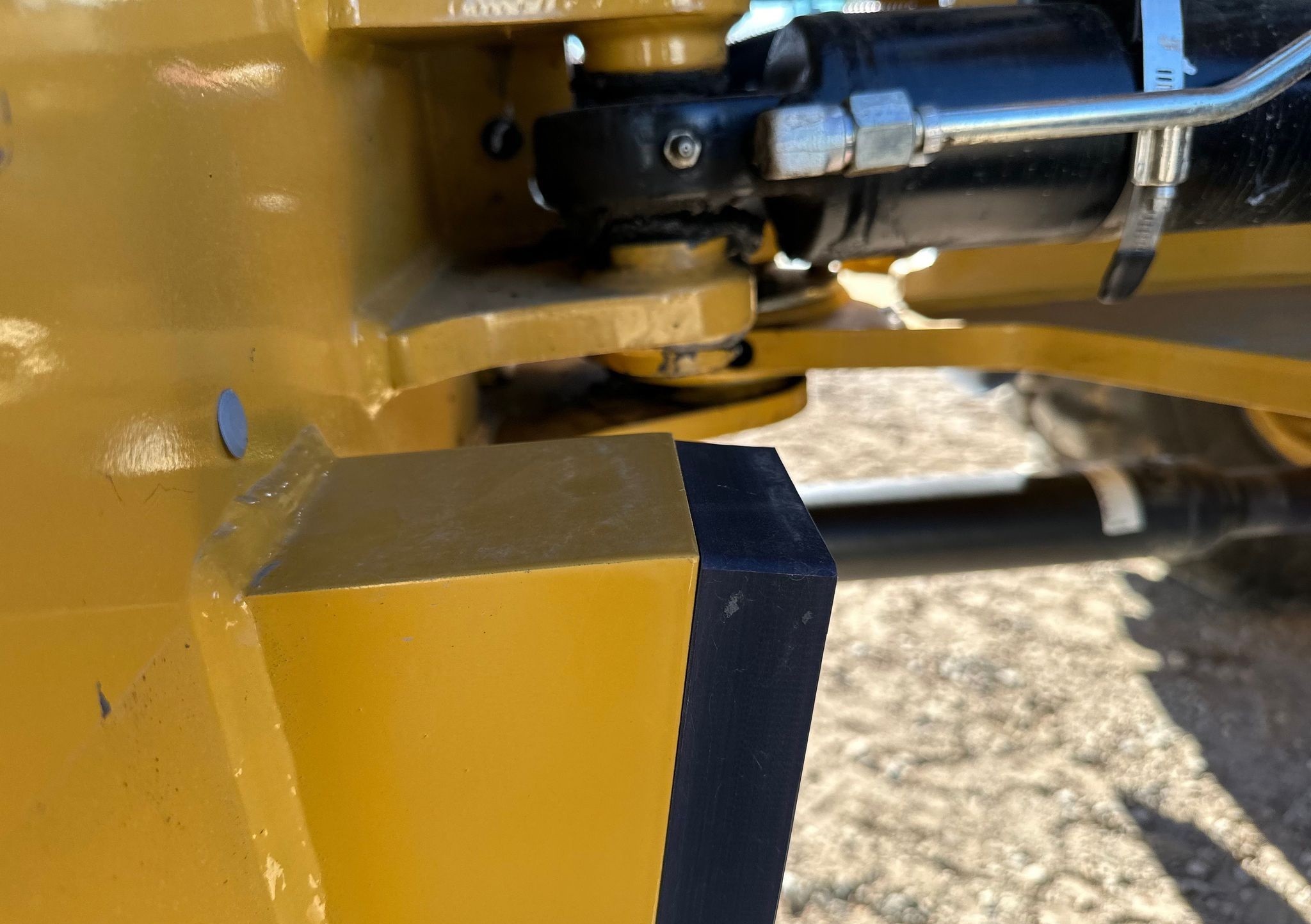 gallery 2023 Caterpillar 908 wheel loader