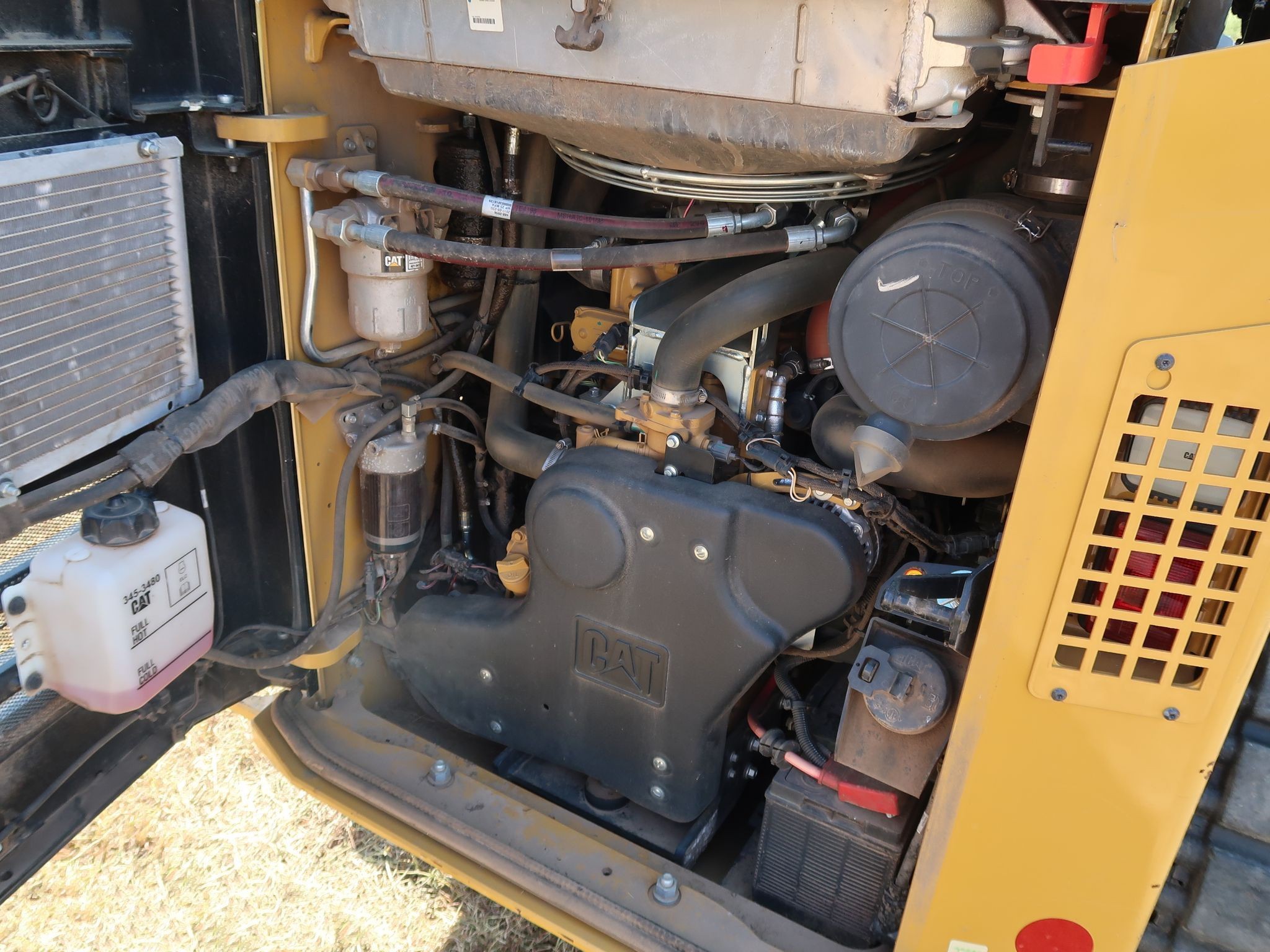 gallery 2017 Caterpillar 299D2 XHP skid steer loader