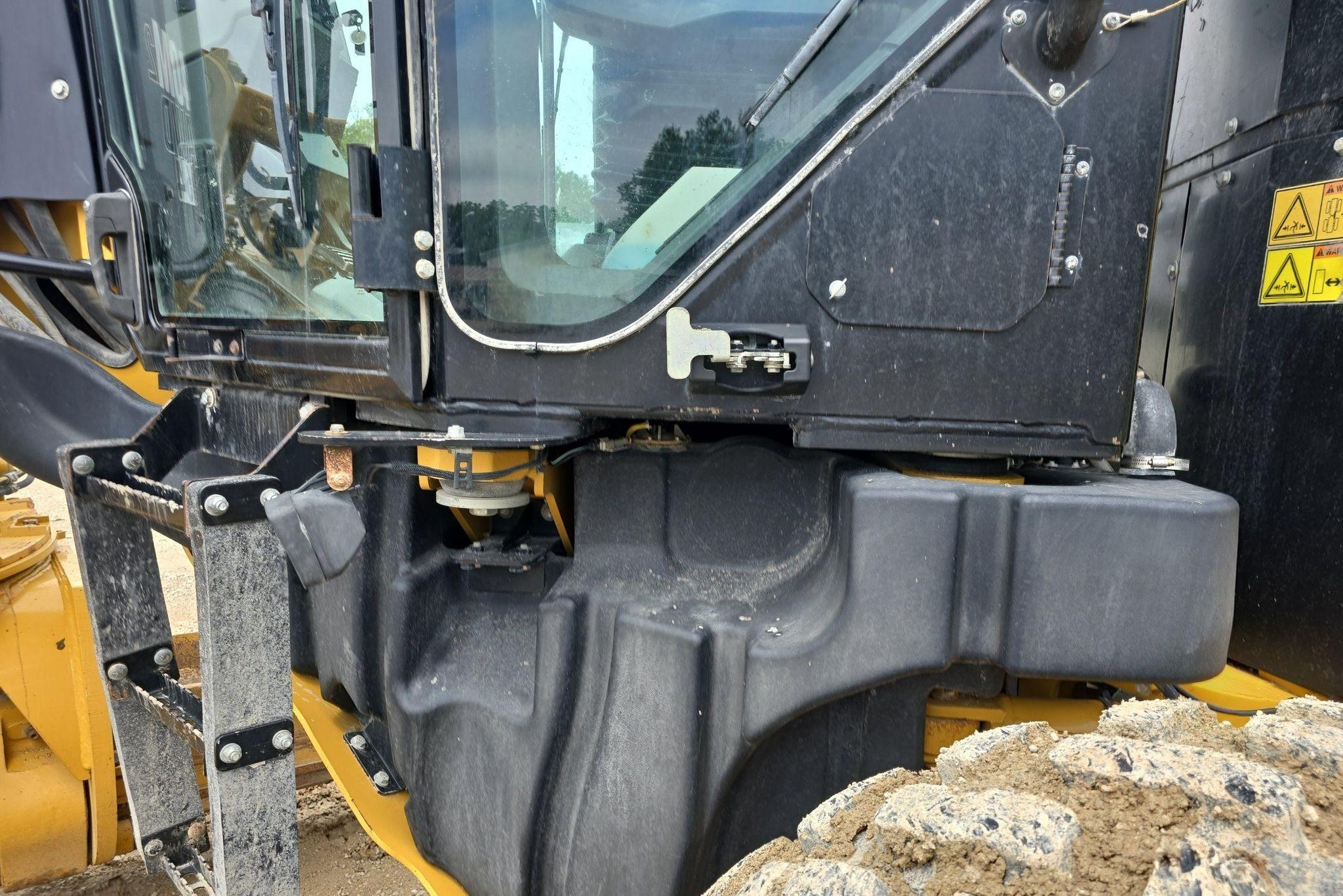 gallery 2012 Caterpillar 140M2 motor grader