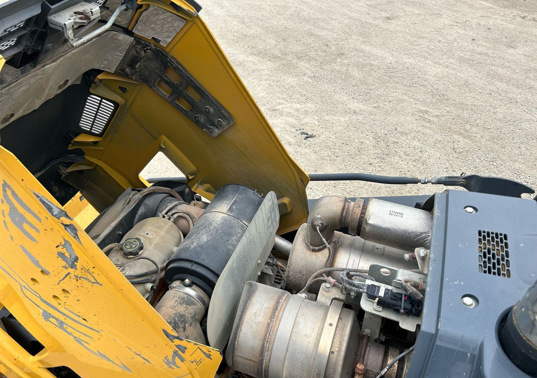 gallery 2015 John Deere 310SL backhoe