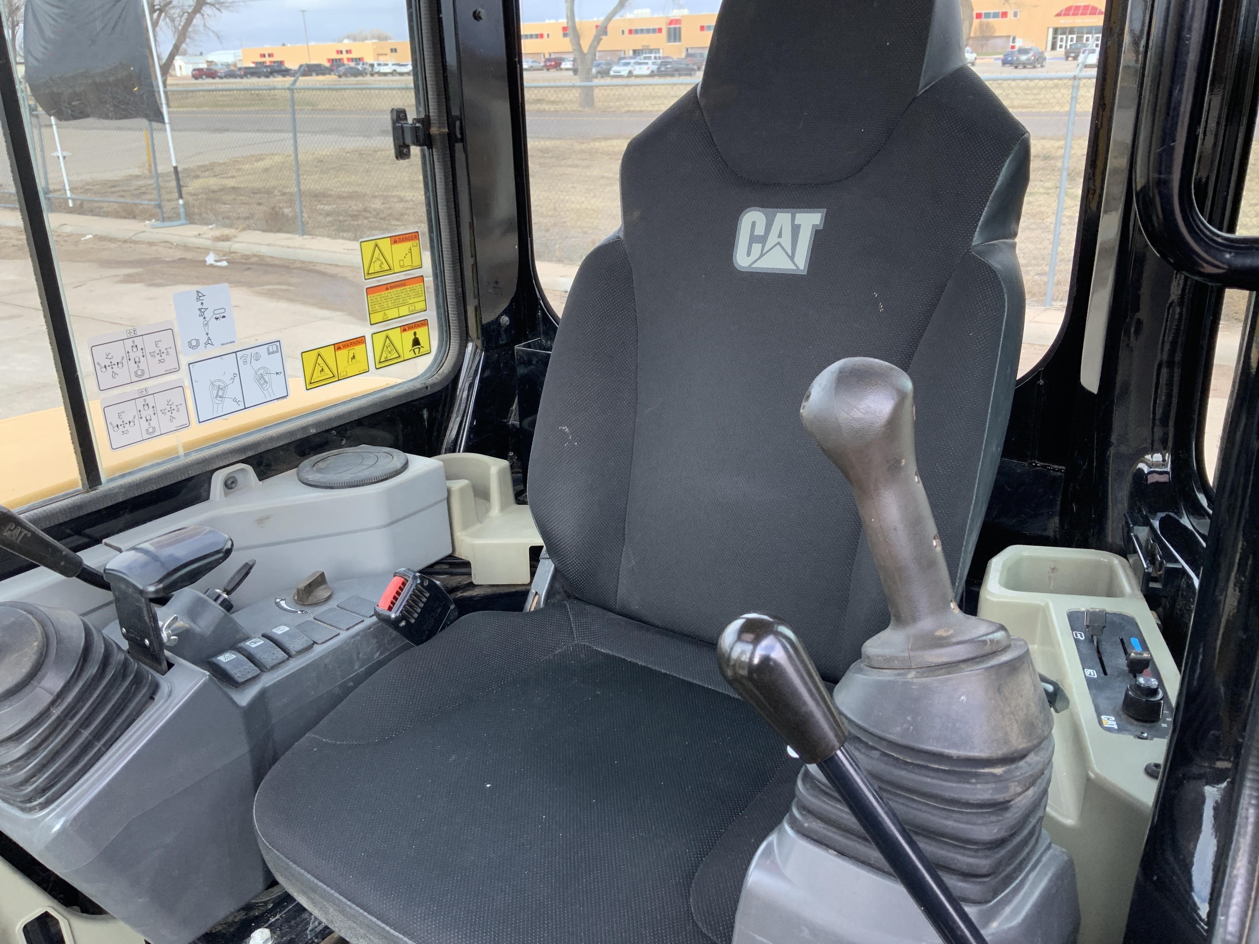 gallery 2014 Caterpillar 305E Mini Excavator