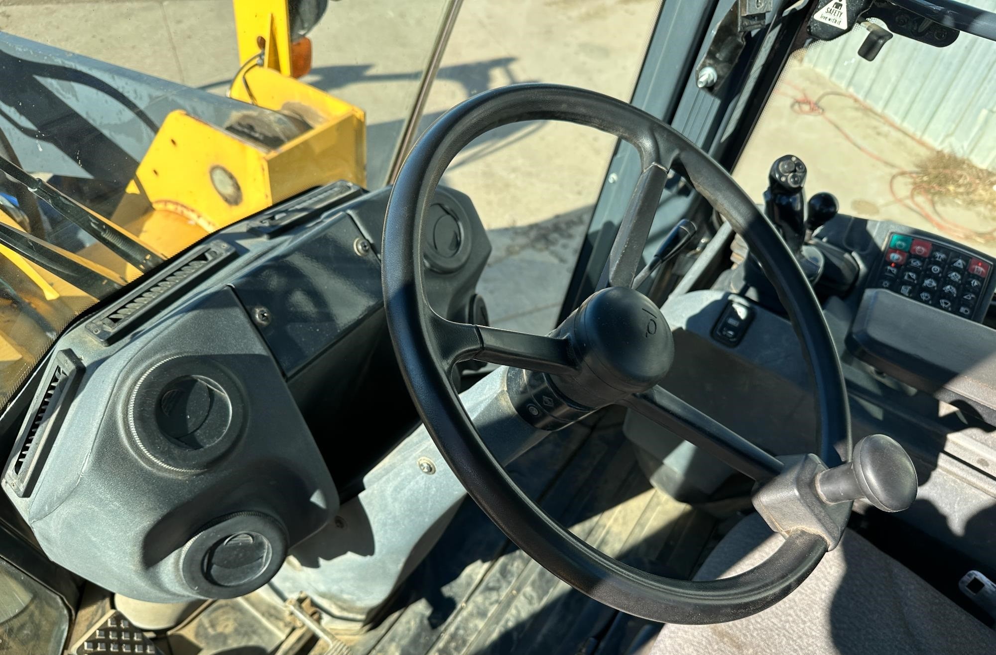 gallery 2015 John Deere 544K Wheel Loader WGrapple