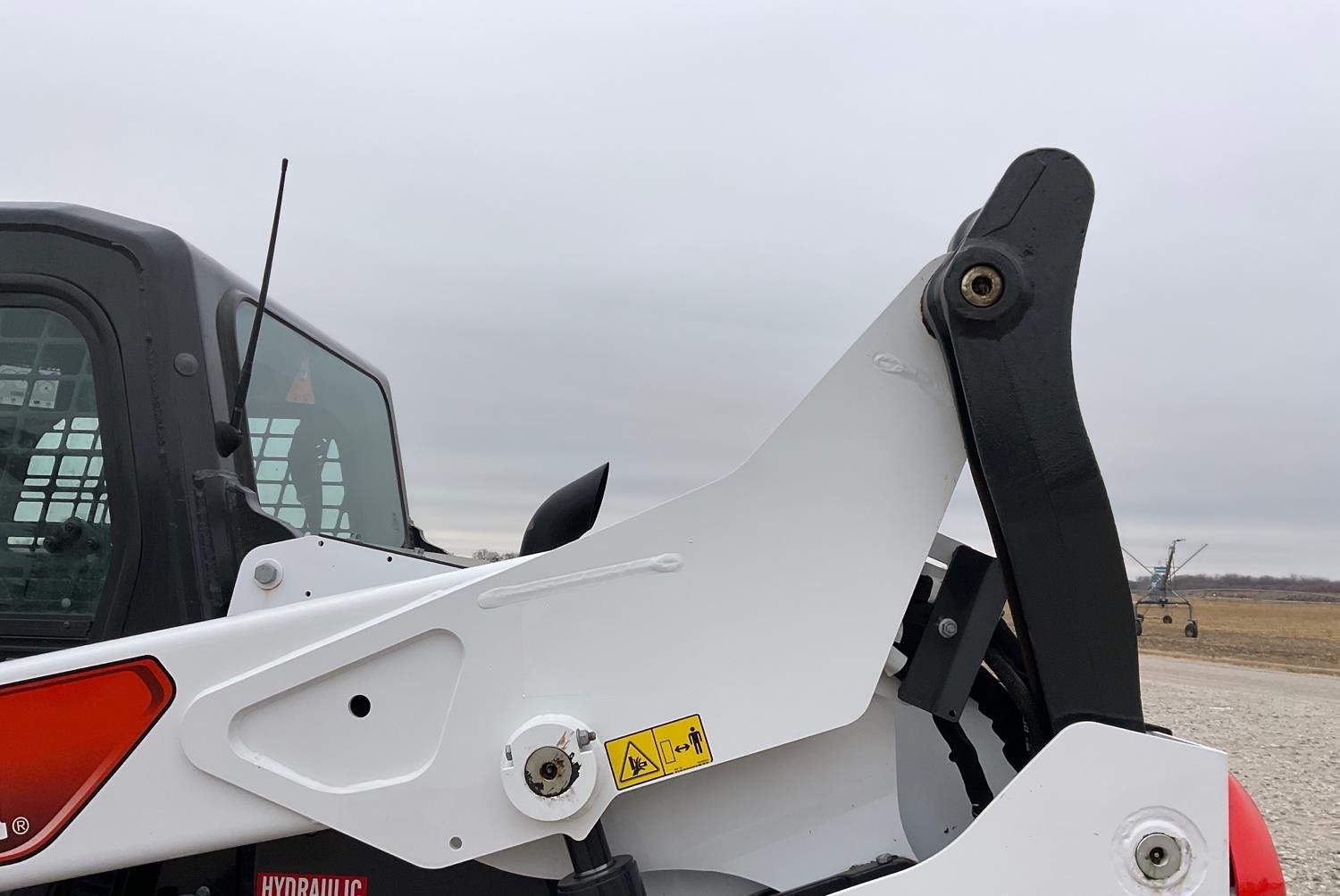 gallery 2021 Bobcat T76 R-Series Compact Track Loader